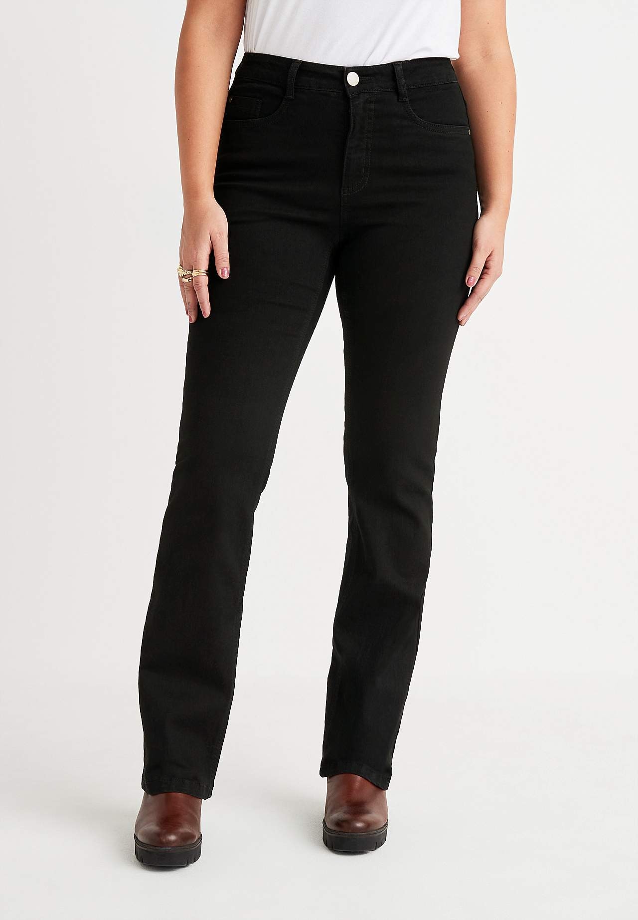 Sanft ausgestellte Jeans Nikita