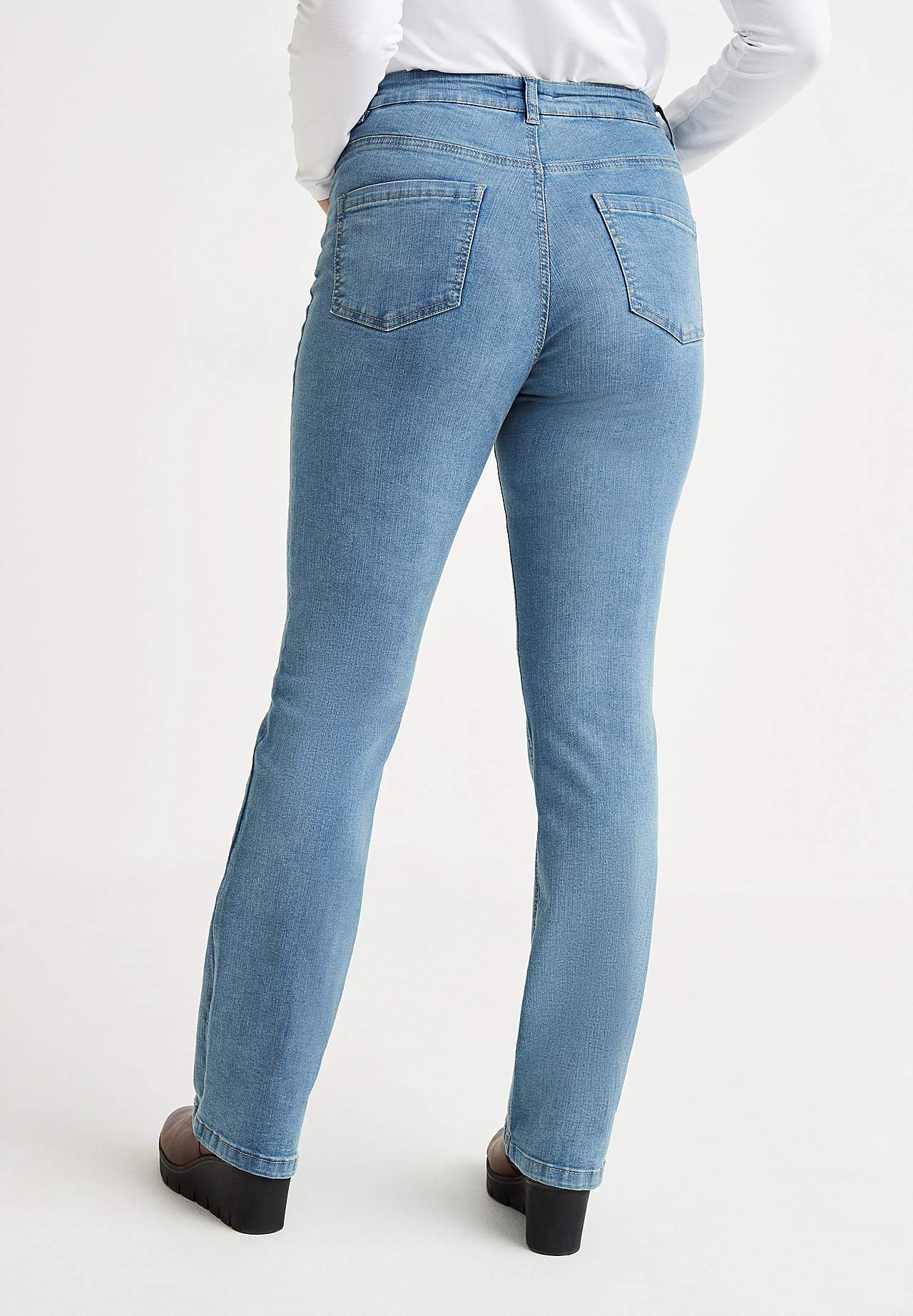 Sanft ausgestellte Jeans Nikita