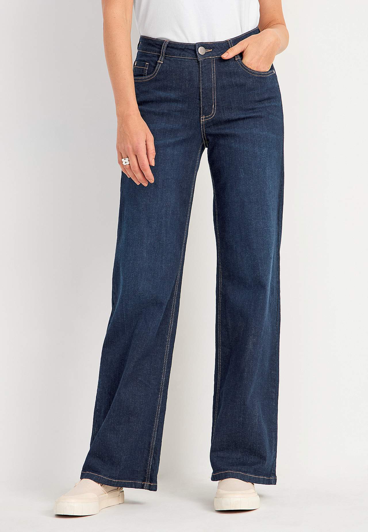 Breite Jeans mit hoher Taille