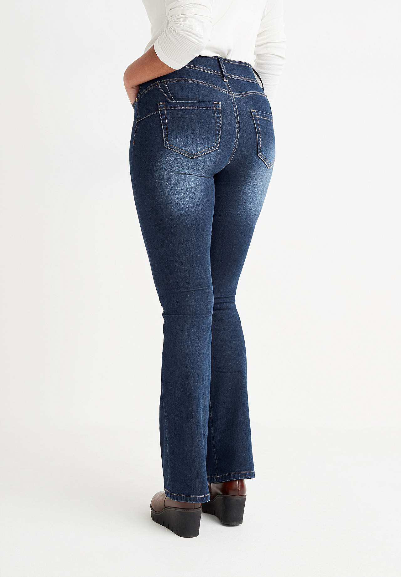Superstretch figurformende Jeans mit Bootcut-Schnitt