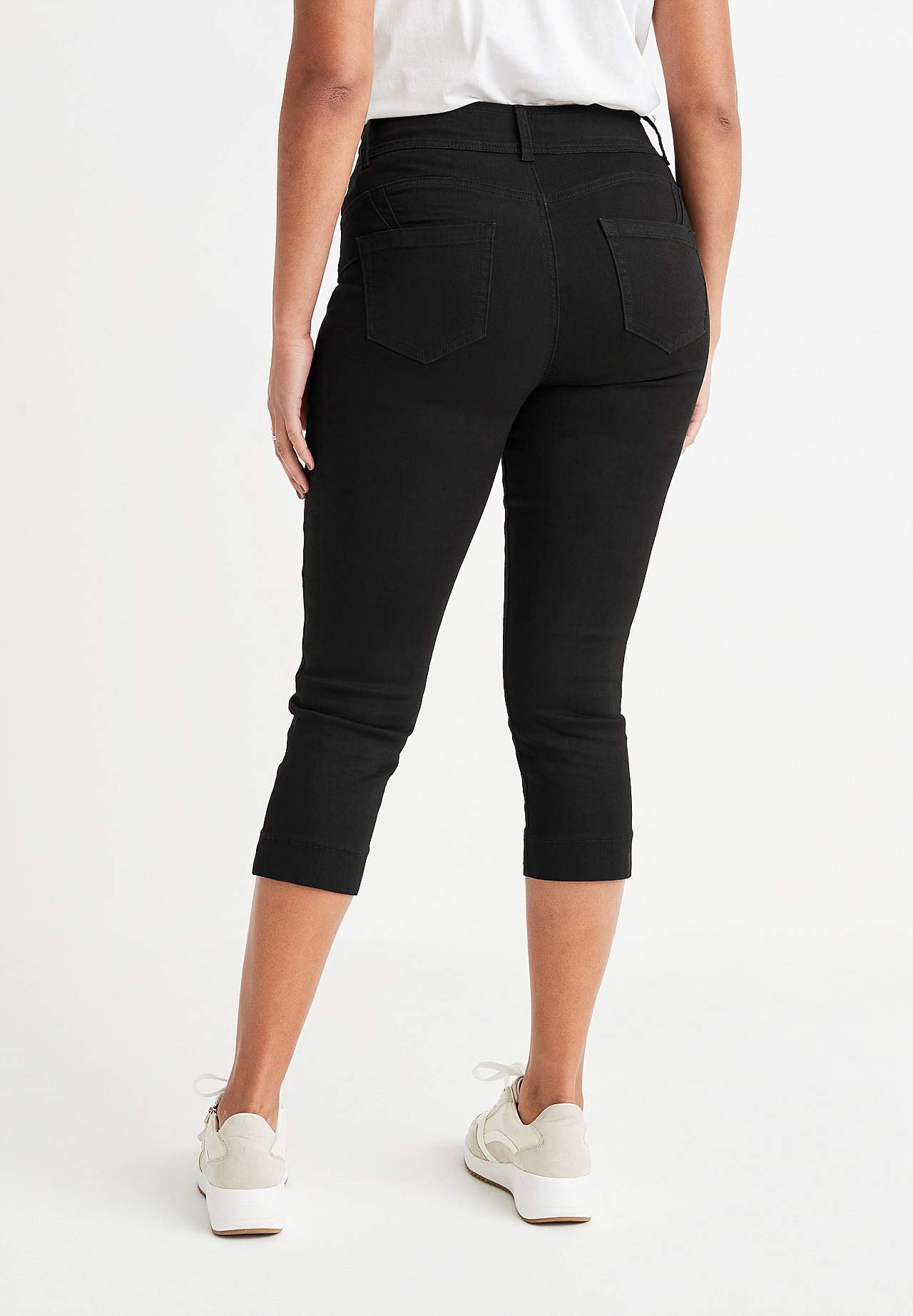 Elastische Cropped Jeans mit modellierendem Effekt