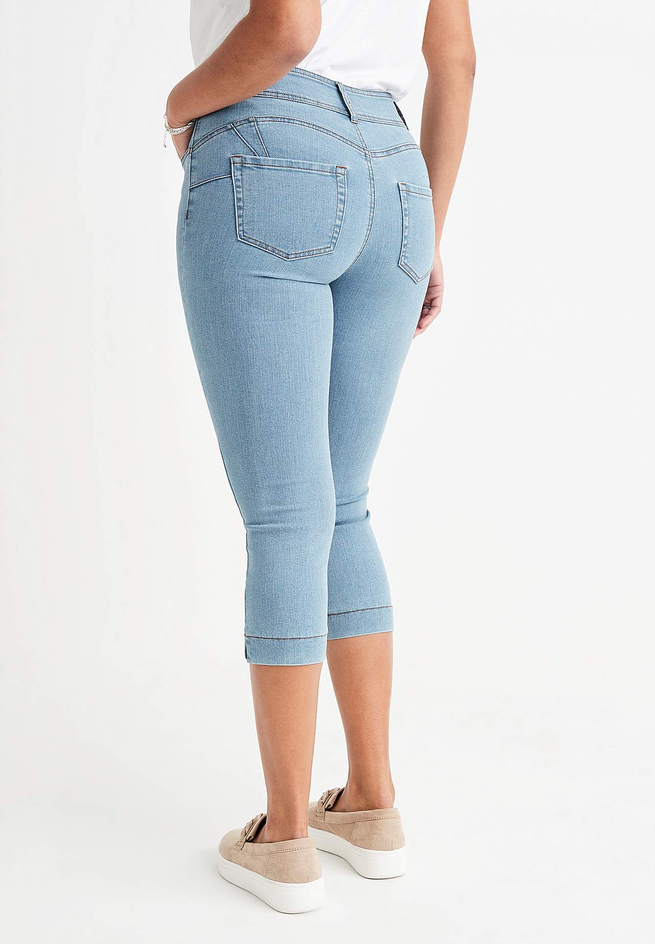Elastische Cropped Jeans mit modellierendem Effekt