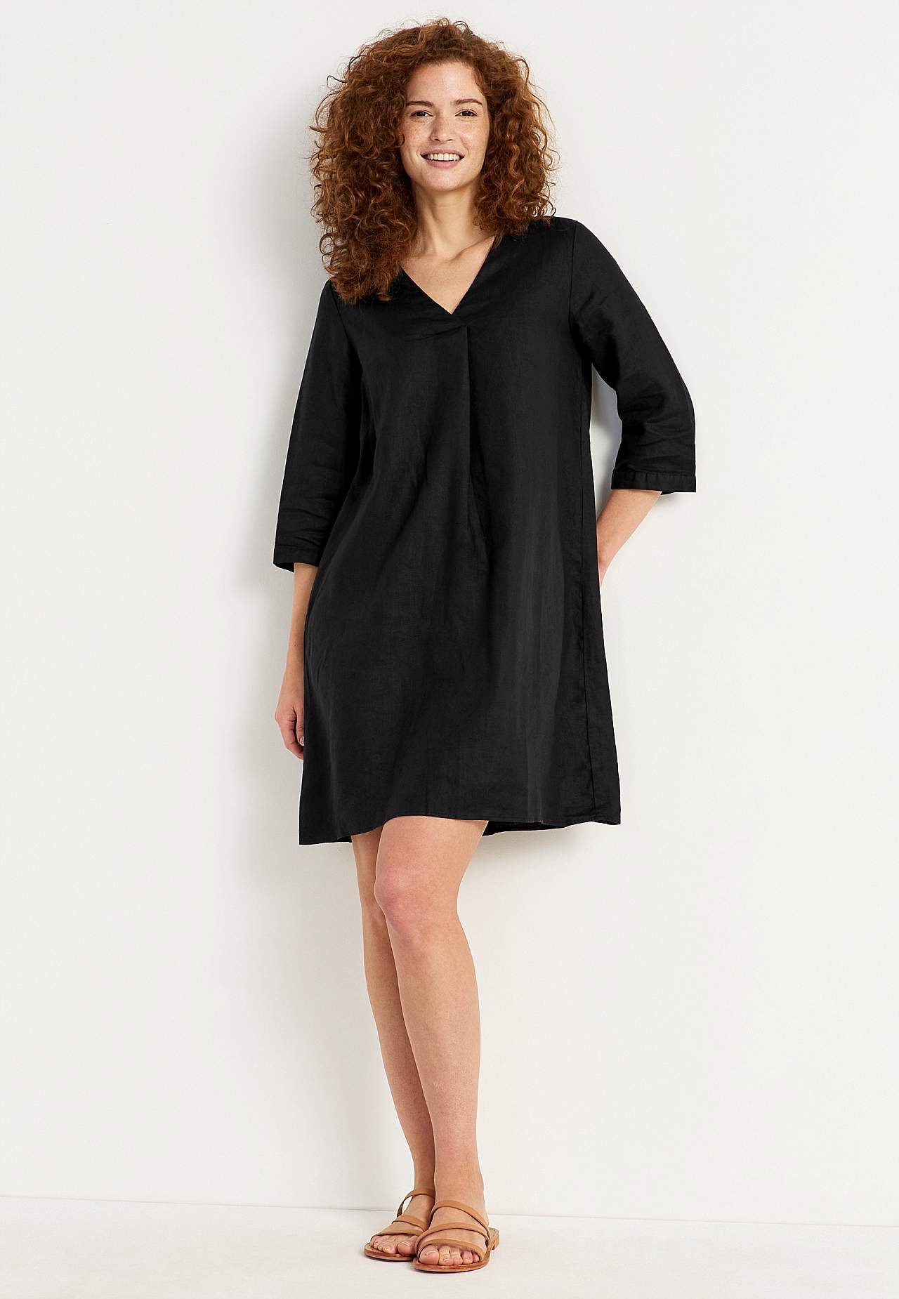 Leinenkleid Premium mit V-Ausschnitt