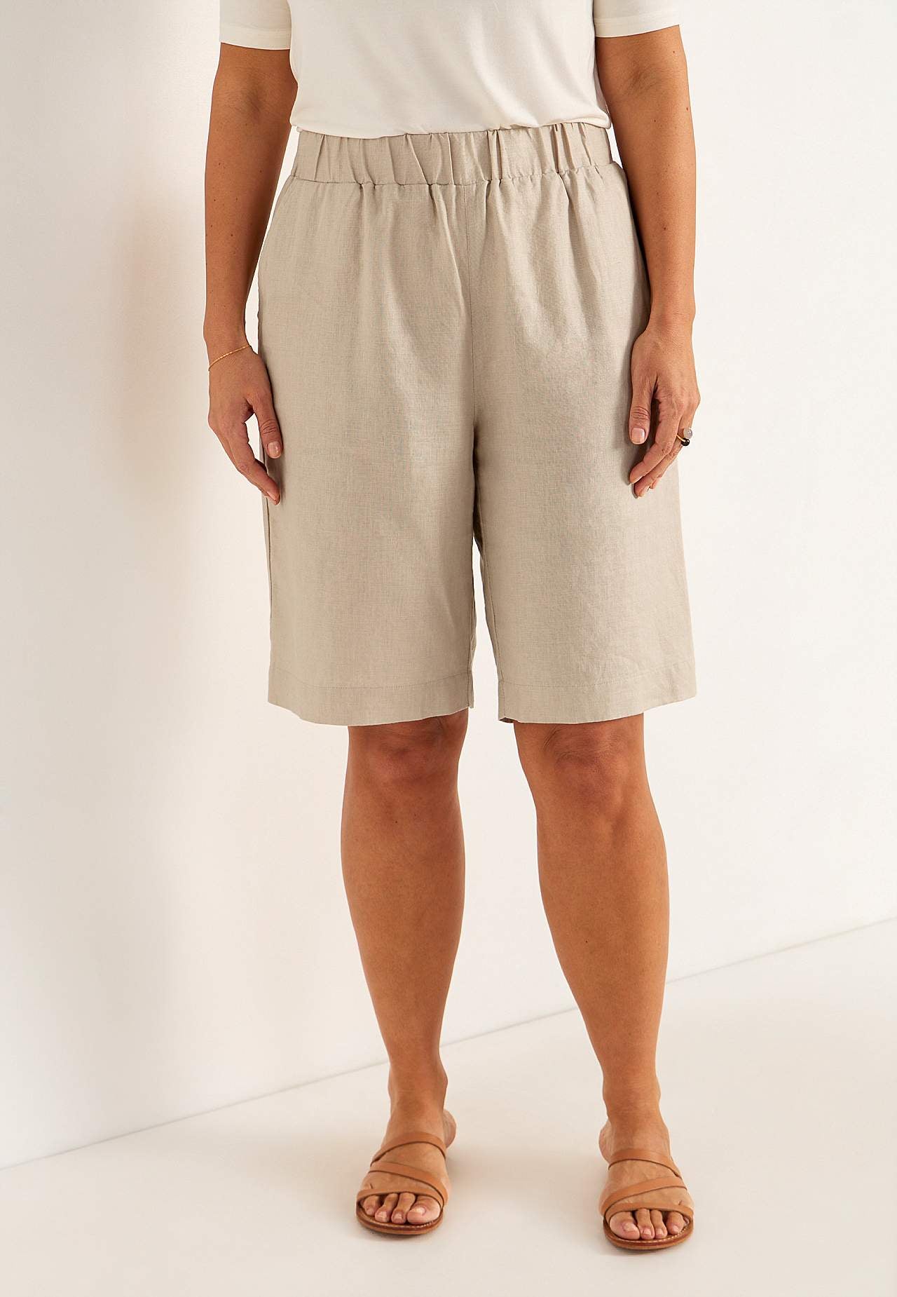 Leinenshorts Premium mit Gummiband in der Taille