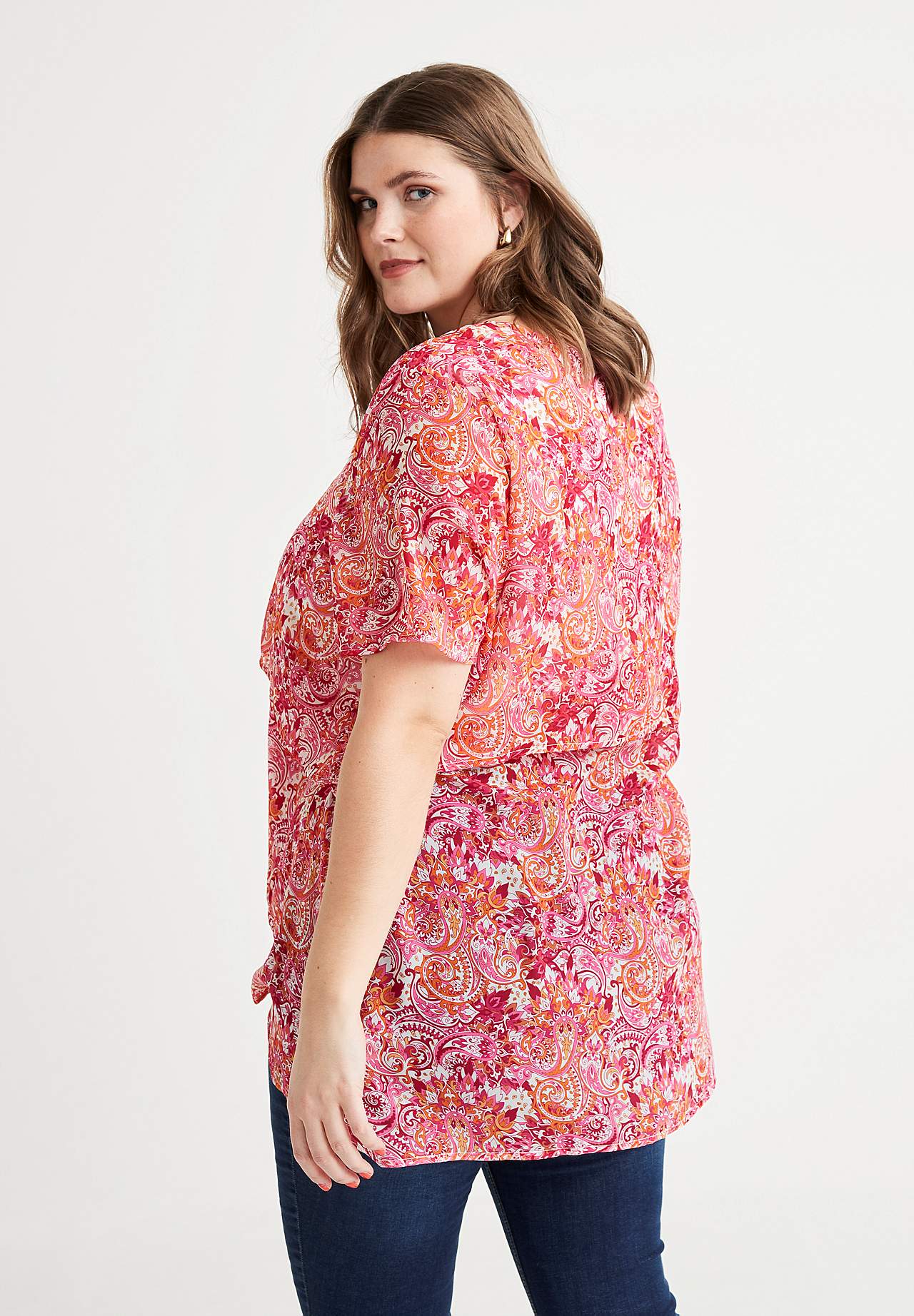 Chiffon-Tunika mit einem Paisley-Muster