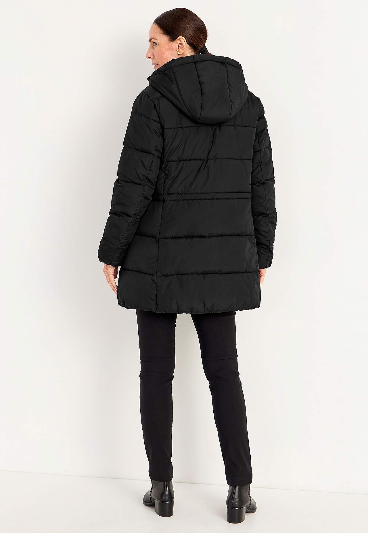Warm gefütterte Jacke mit Kapuze
