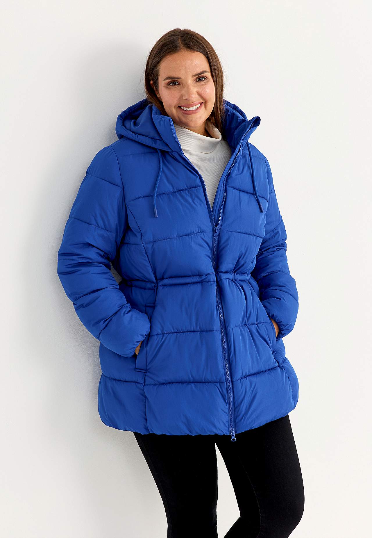 Warm gefütterte Jacke mit Kapuze