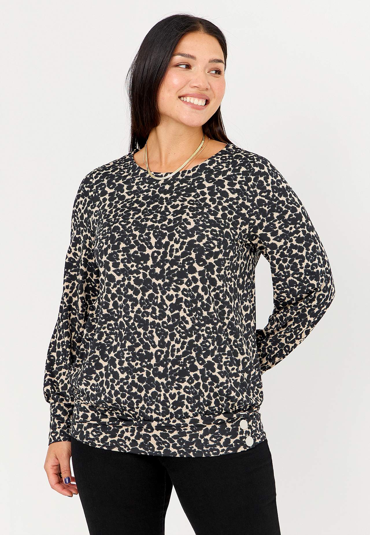 Gemustertes Jersey-Top mit Knopfdekoration