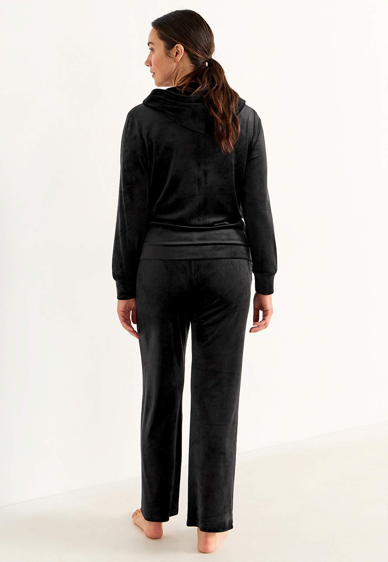 Zweiteiliges Velour-Set