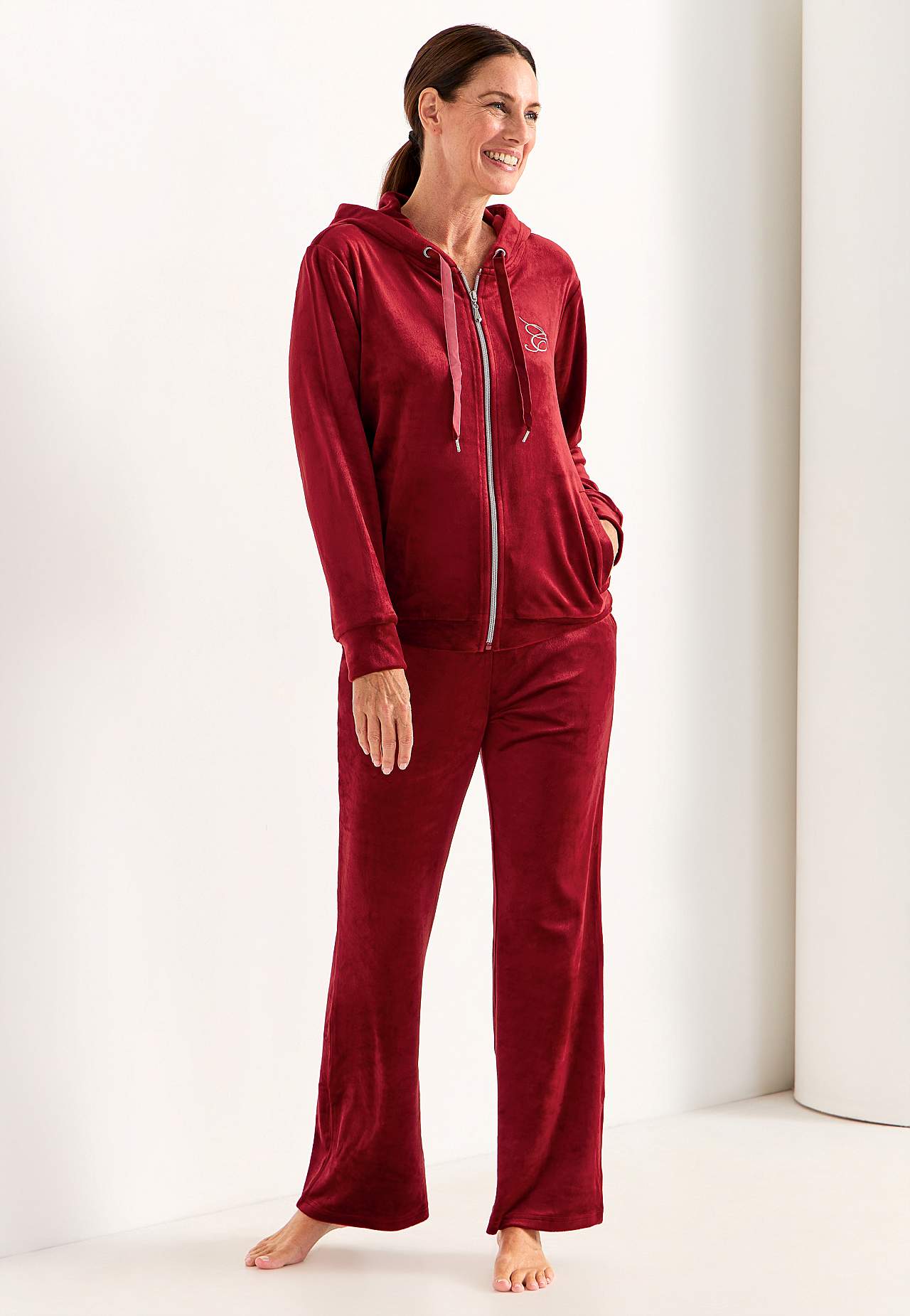 Zweiteiliges Velour-Set