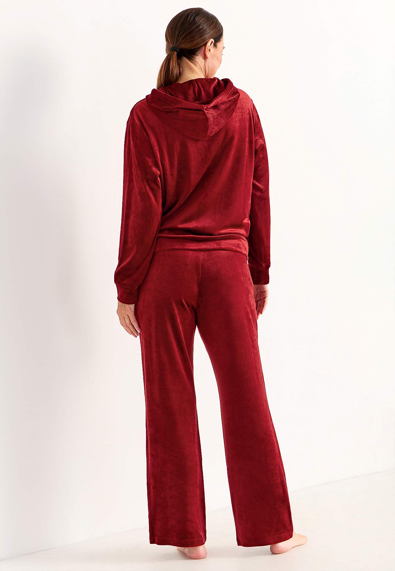 Zweiteiliges Velour-Set