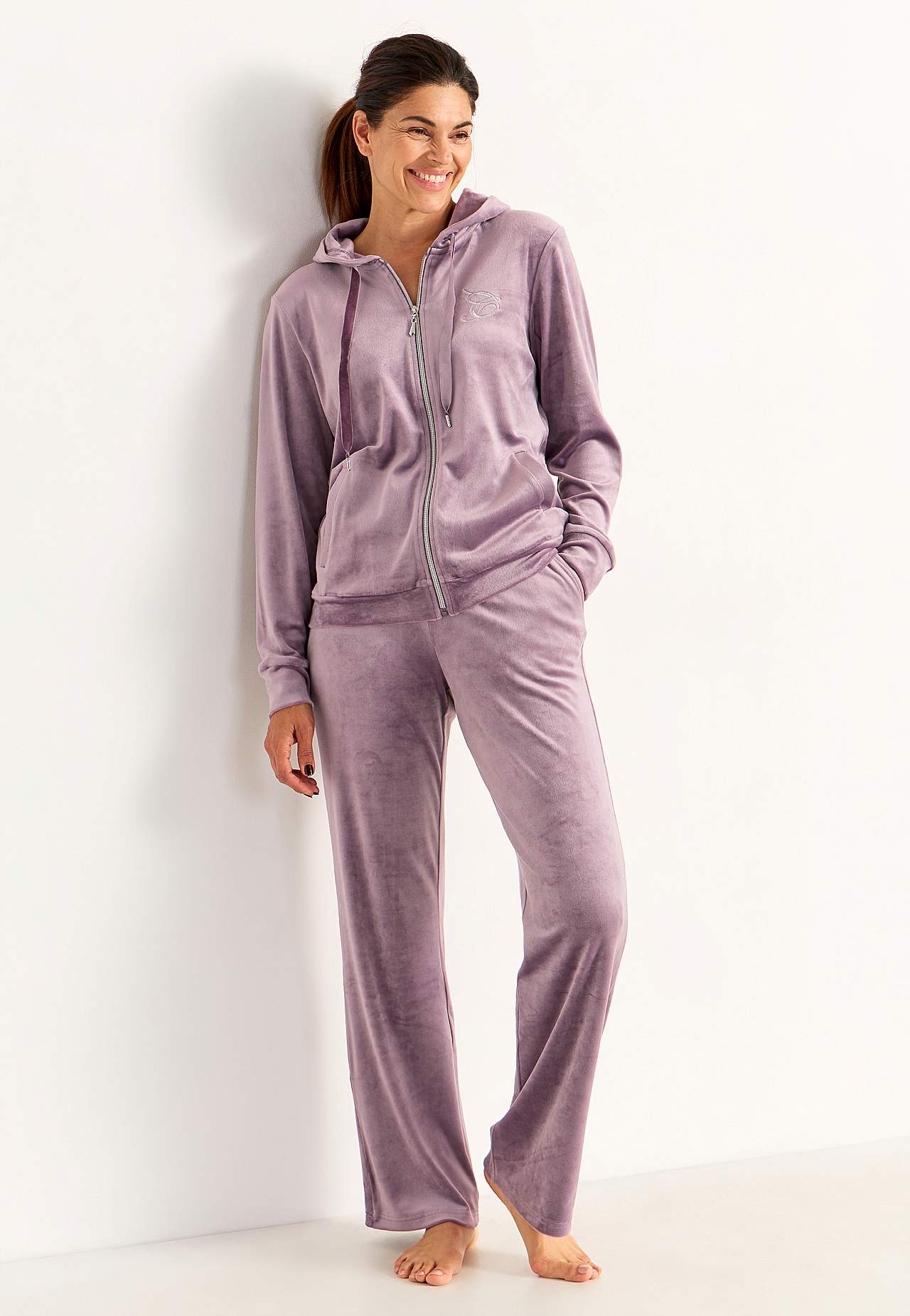 Zweiteiliges Velour-Set