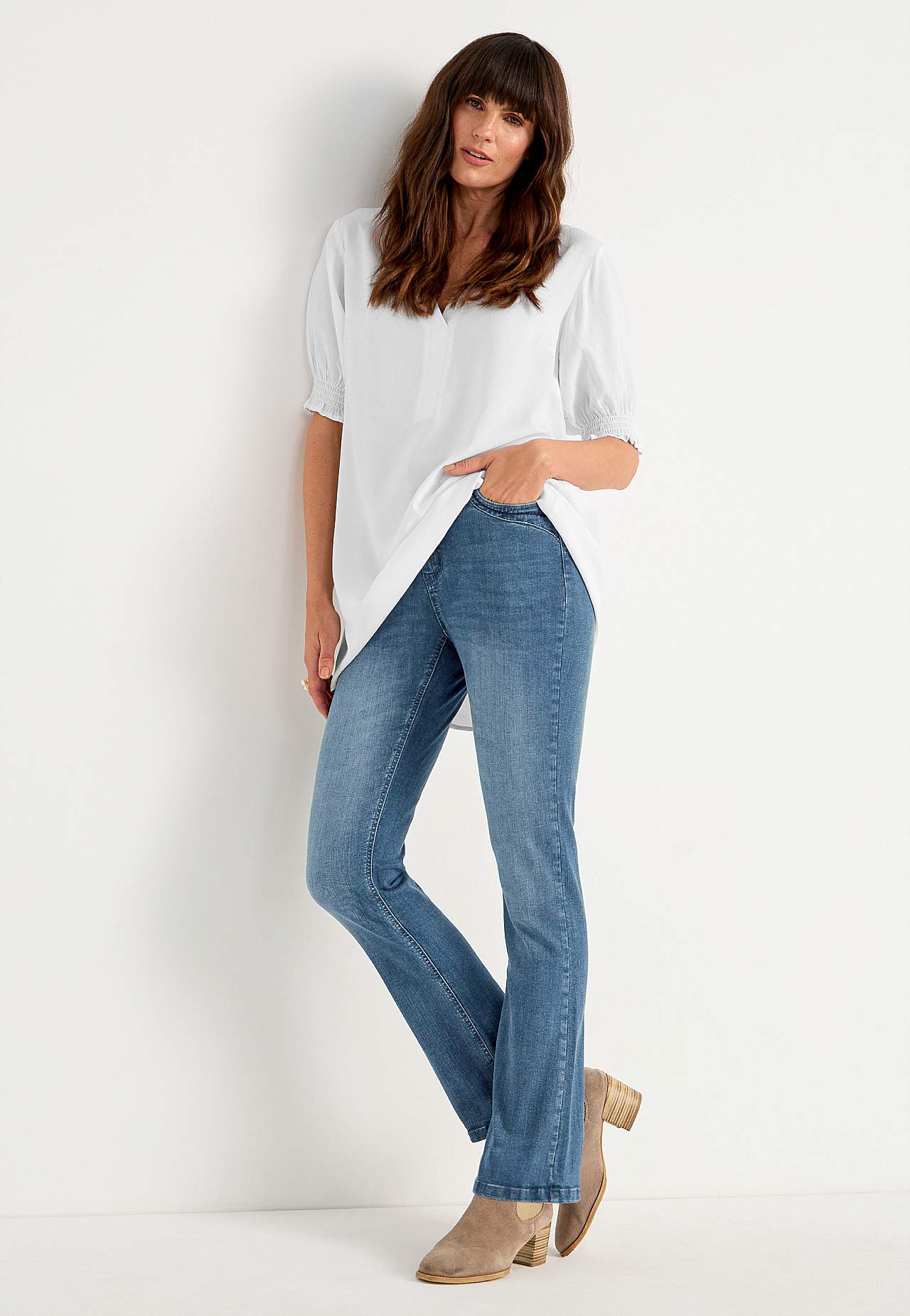 Stretch-Jeans mit Bootcut-Schnitt