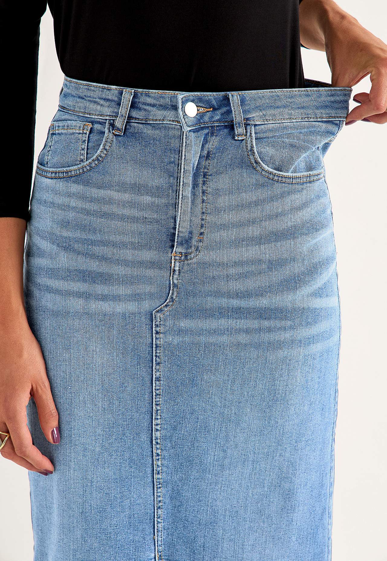 Jeansrock mit Schlitz vorne