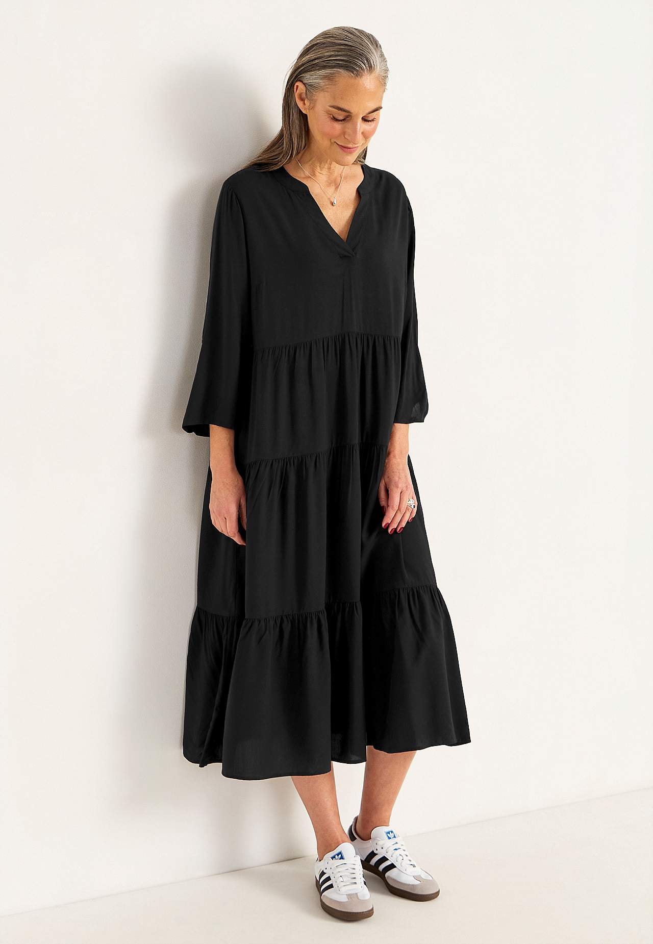 Kleid mit Volants