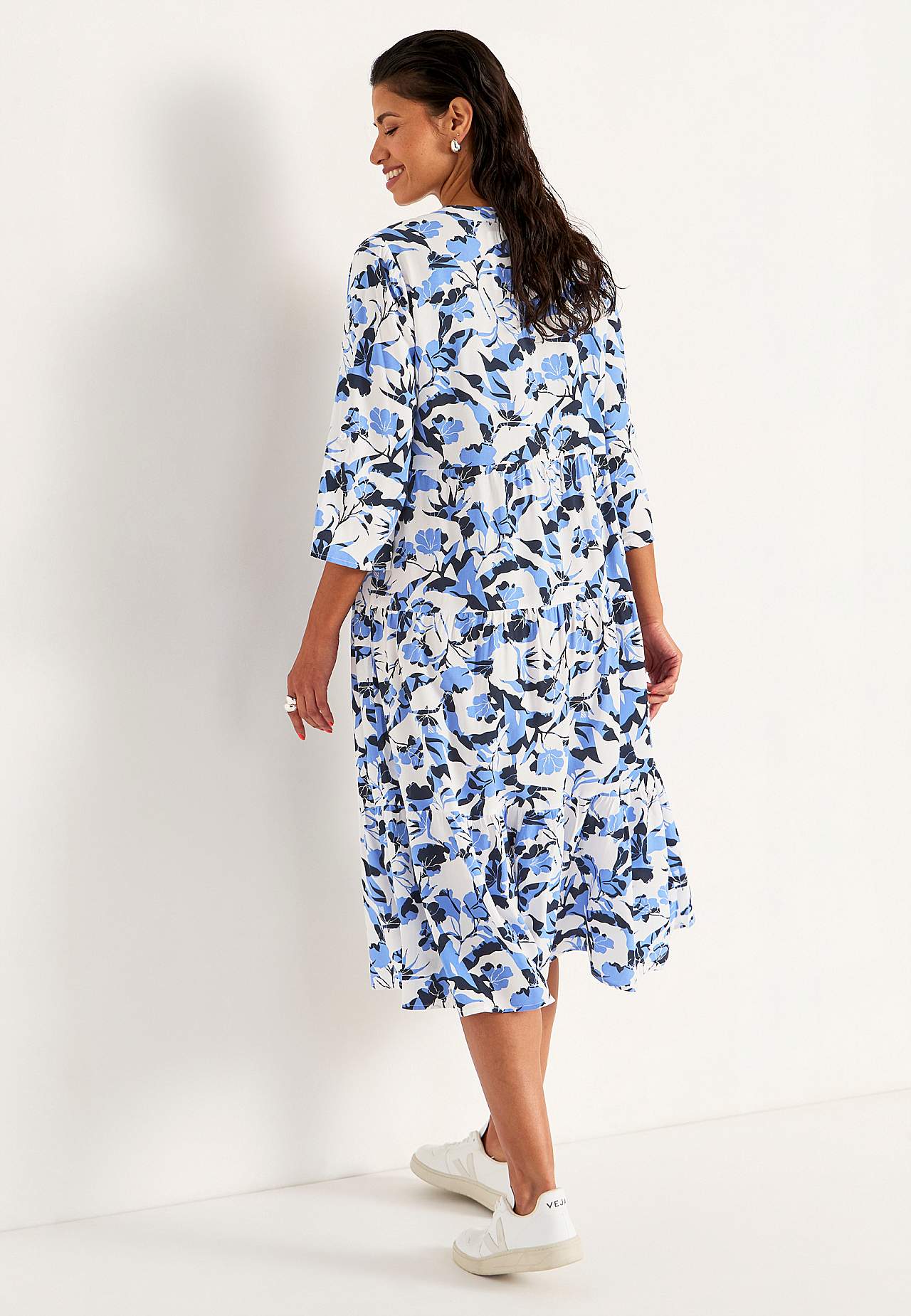 Kleid mit Volants