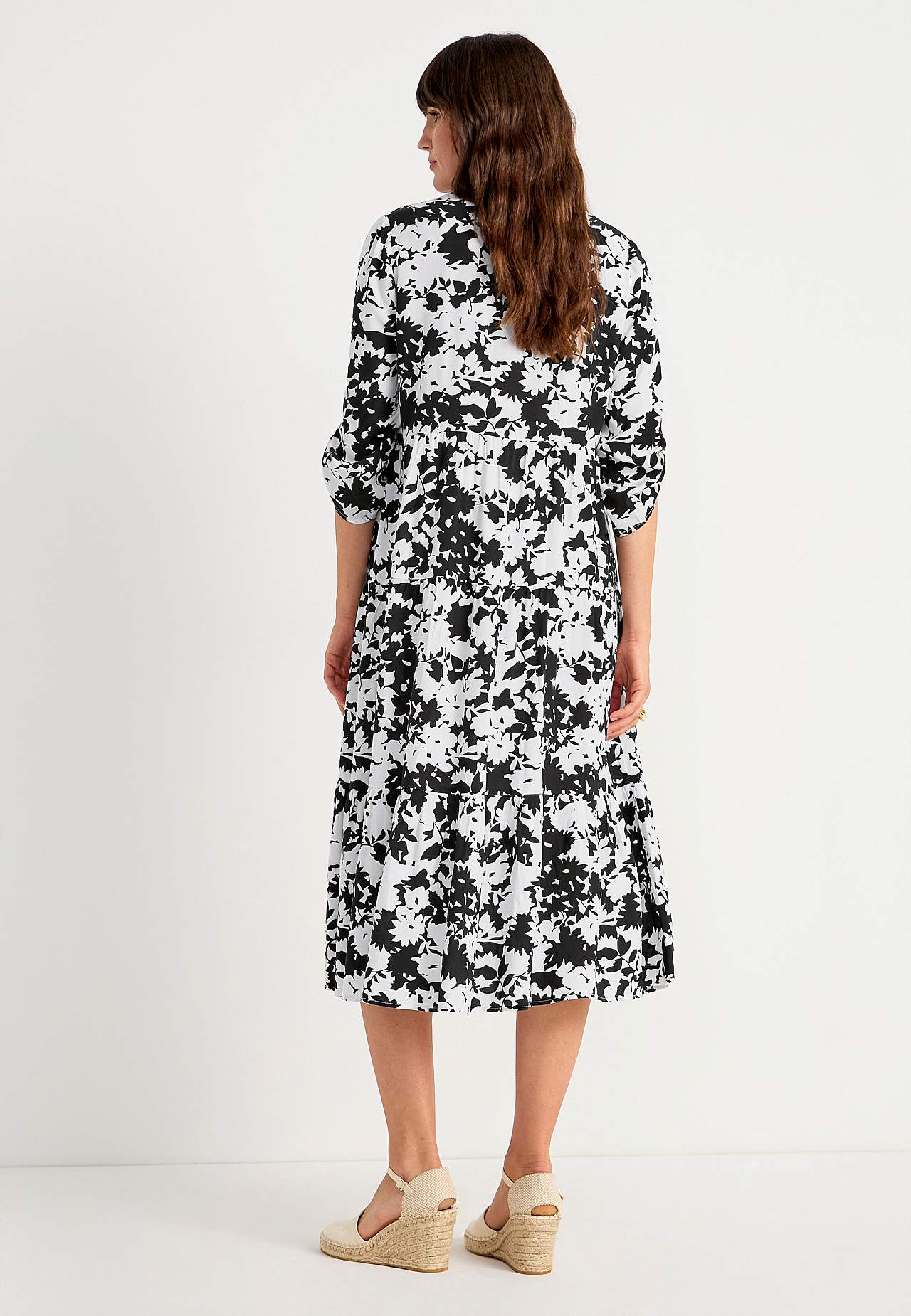 Kleid mit Volants