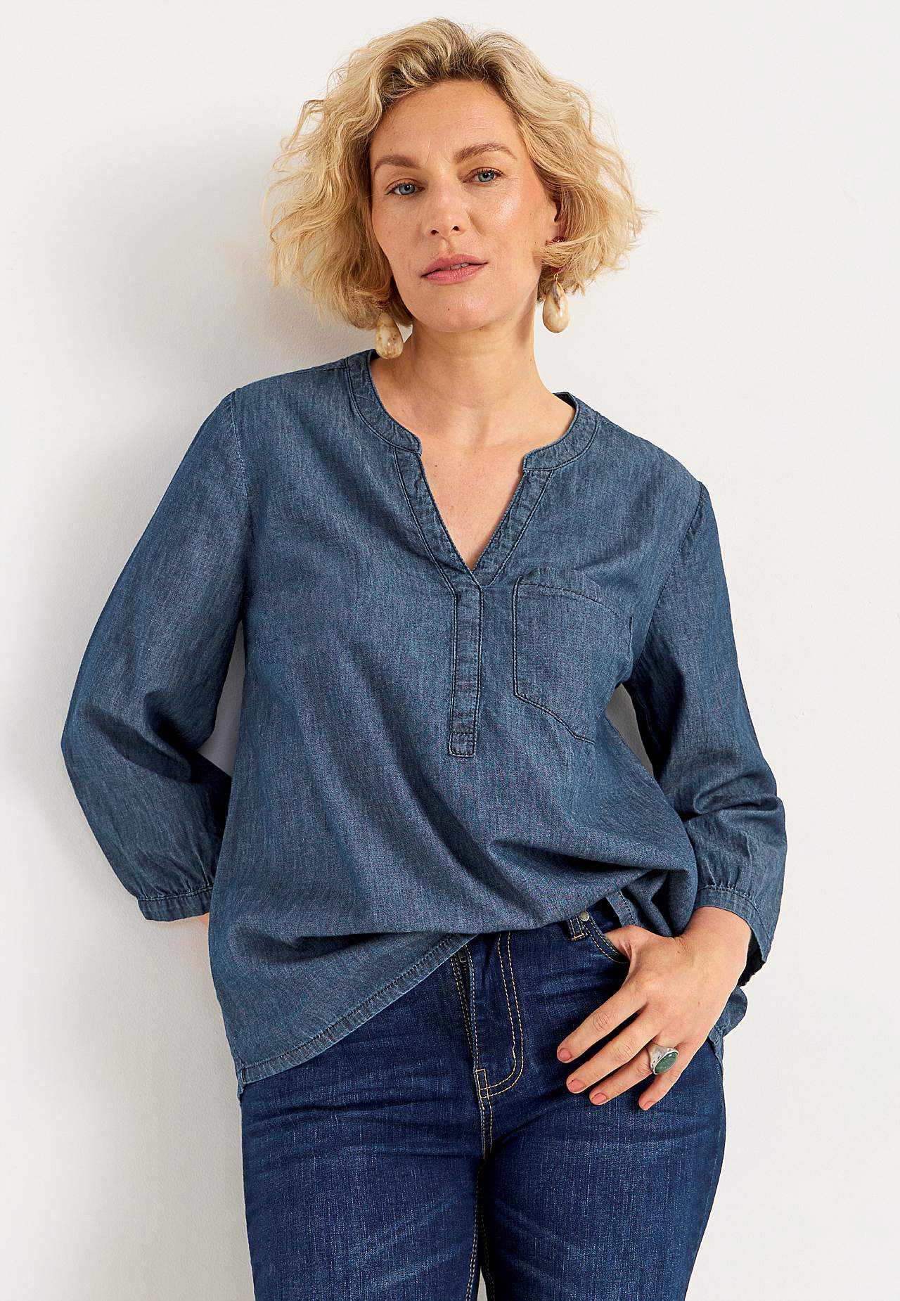 Jeansbluse mit Brusttasche