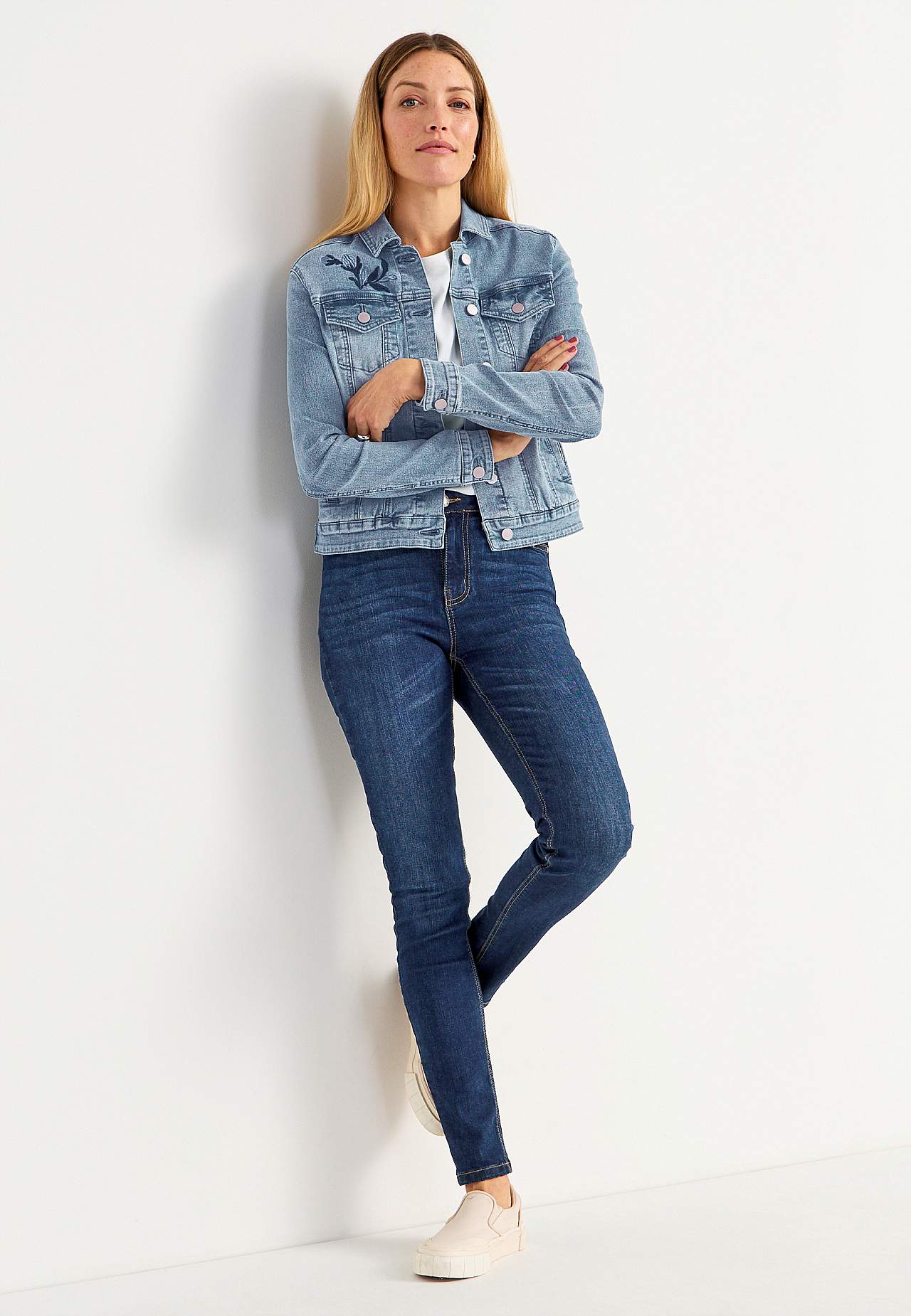 Jeansjacke mit Stickereien Emmy