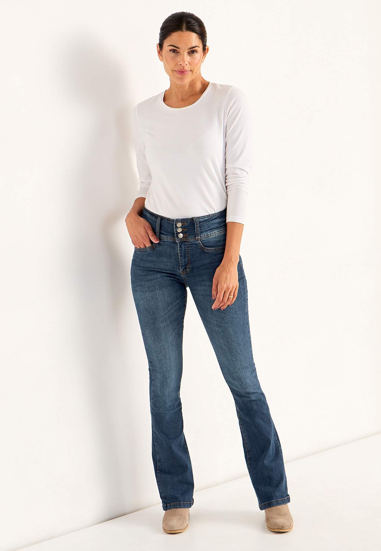 Bootcut-Jeans mit hohem Bund Jennifer