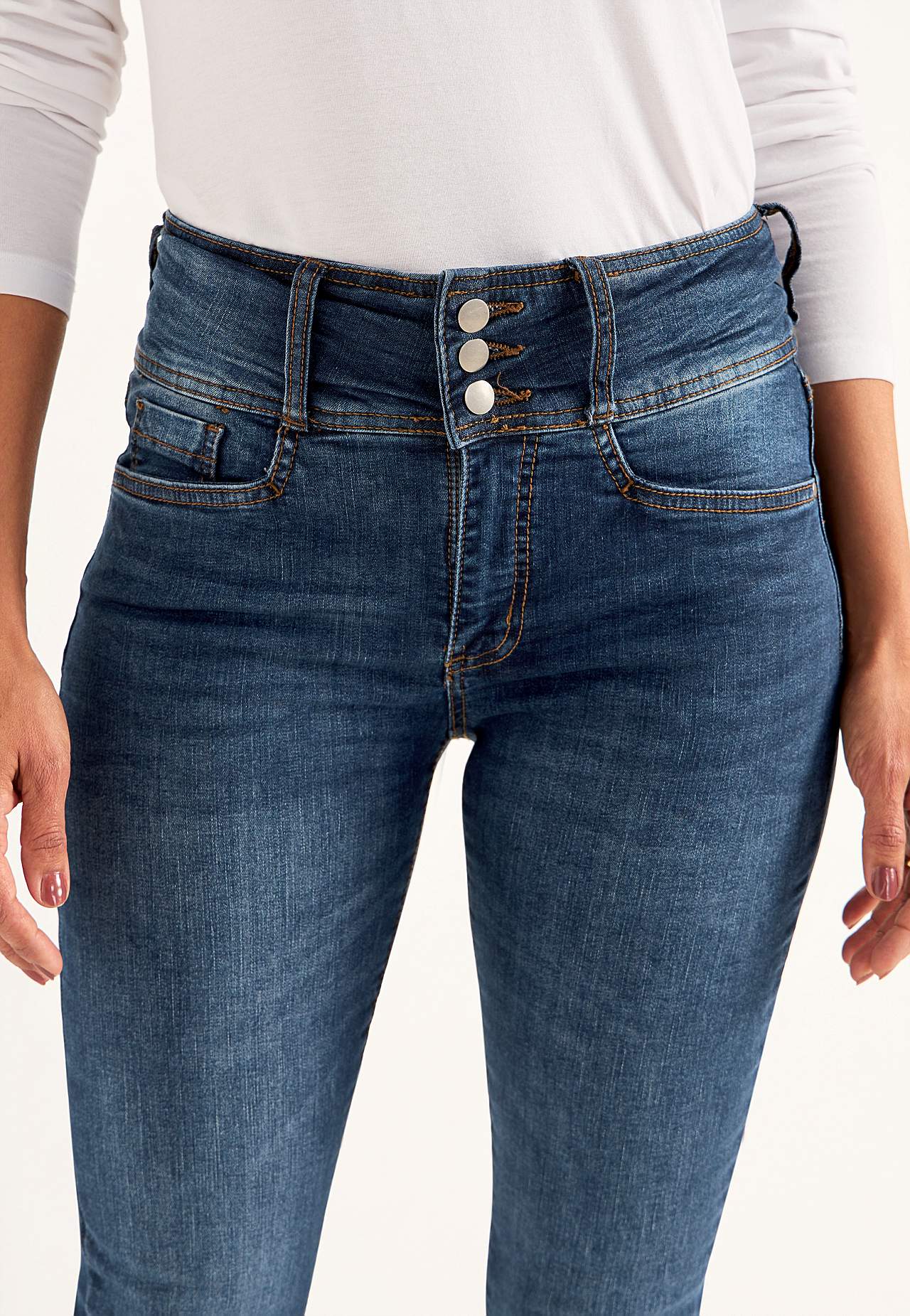 Bootcut-Jeans mit hohem Bund Jennifer