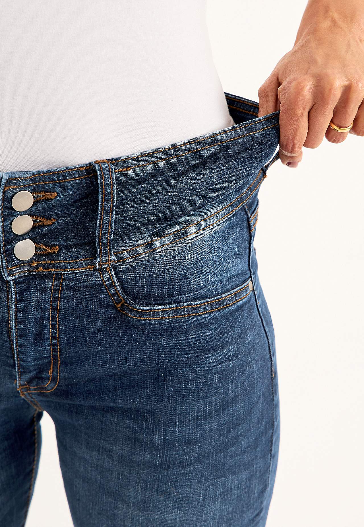 Bootcut-Jeans mit hohem Bund Jennifer