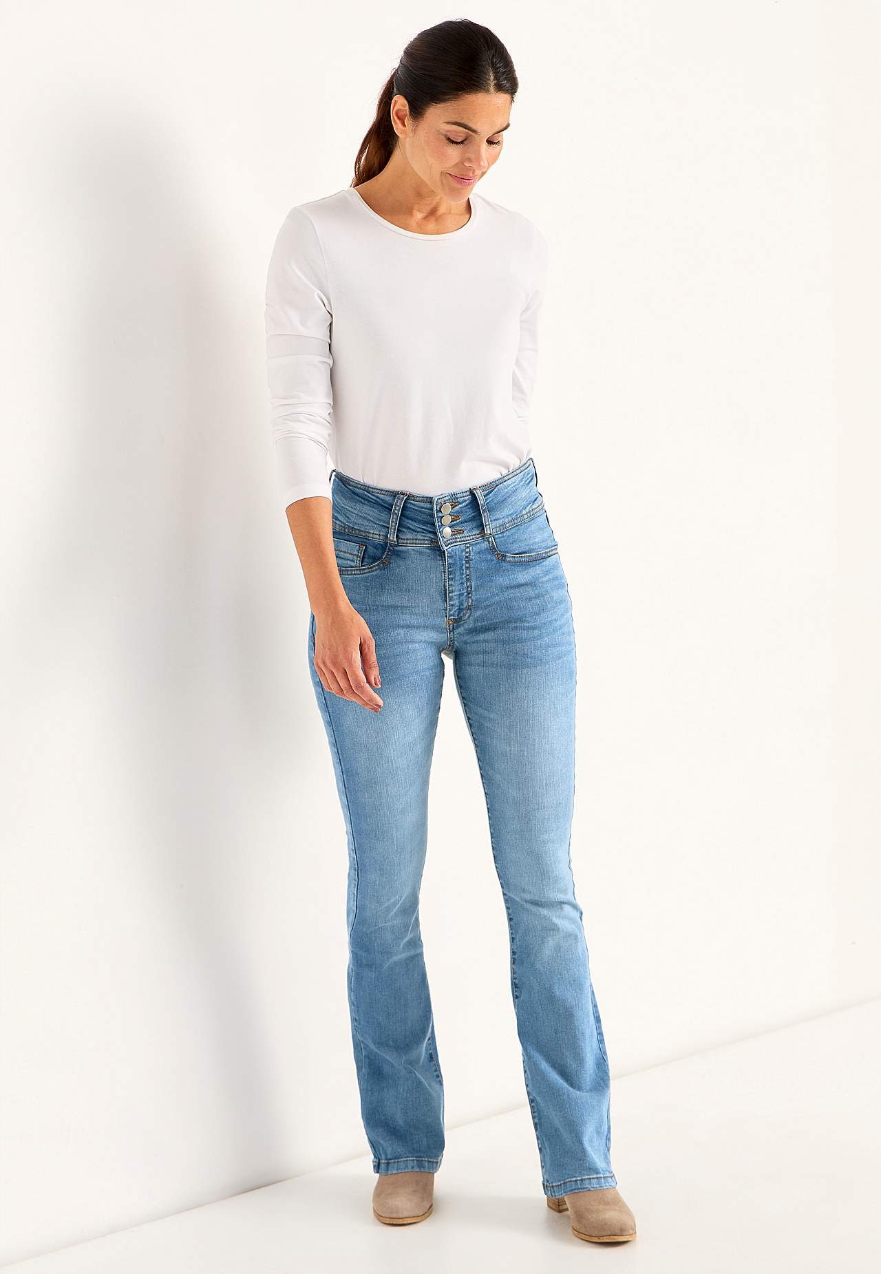 Bootcut-Jeans mit hohem Bund Jennifer
