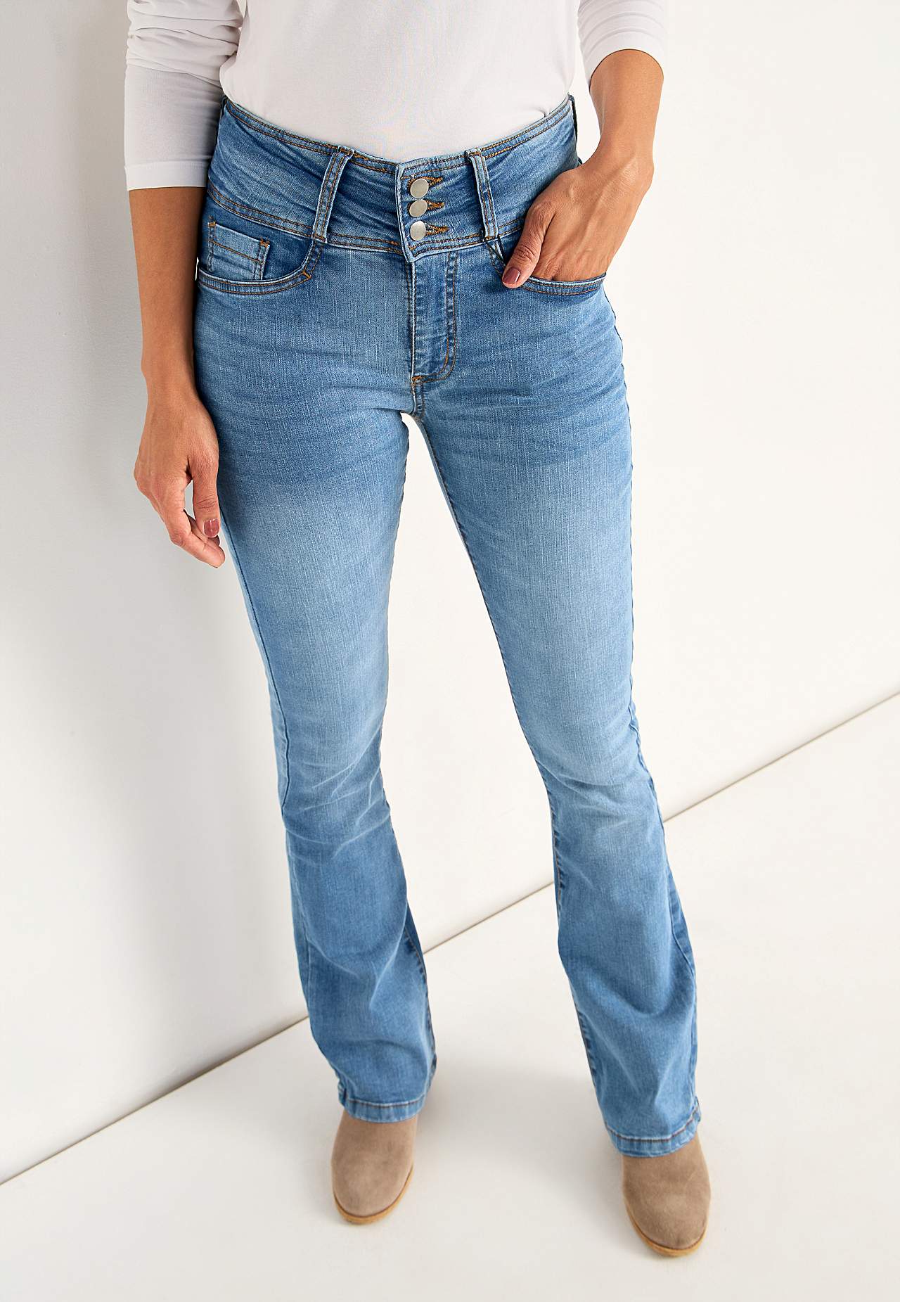 Bootcut-Jeans mit hohem Bund Jennifer