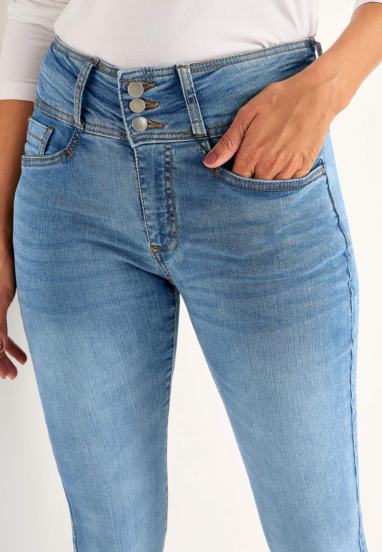 Bootcut-Jeans mit hohem Bund Jennifer