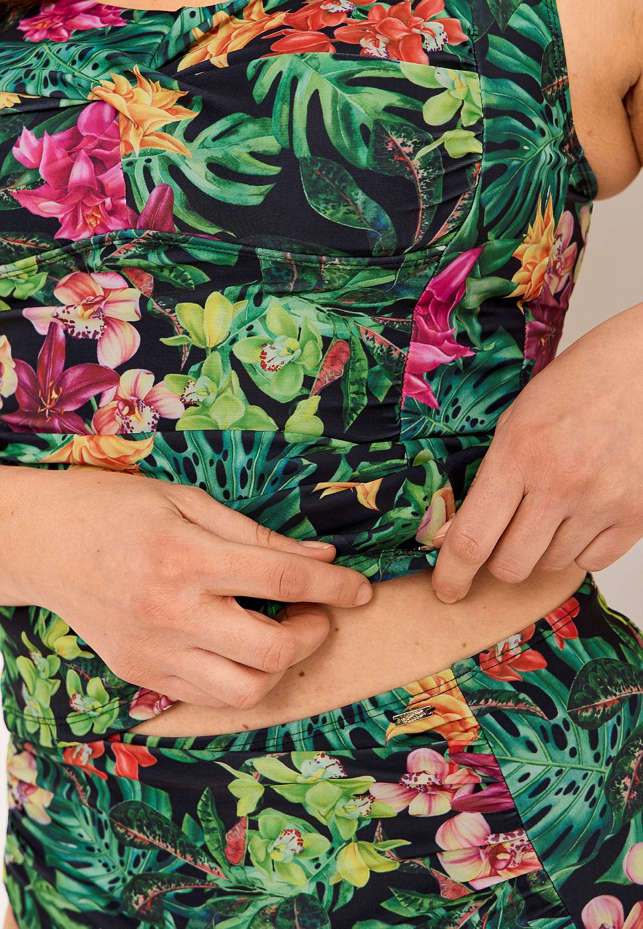 Tankini-Top mit modellierendem Effekt und einem Blumen-Muster
