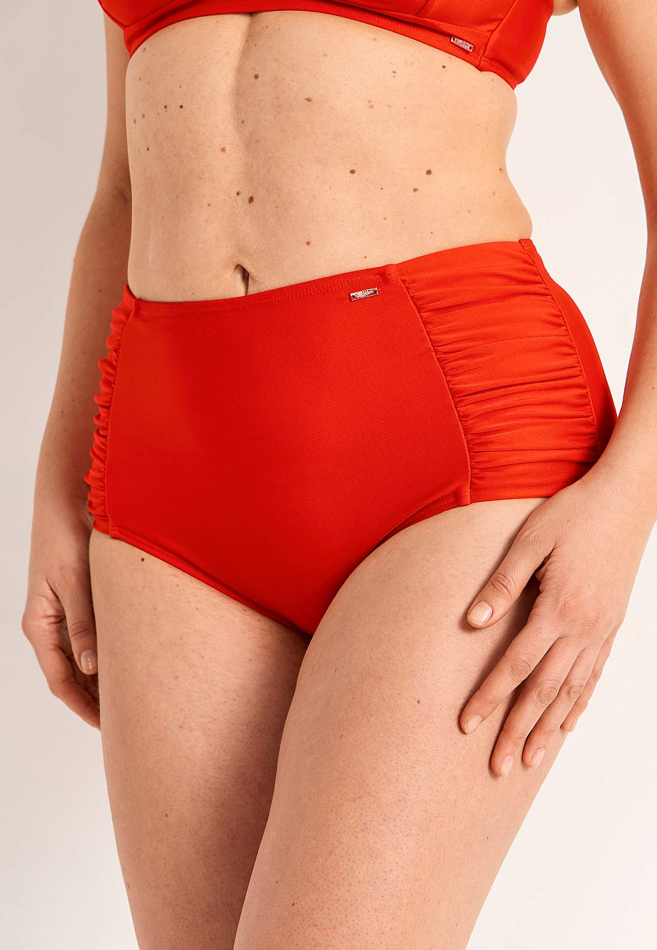 Einfarbiger Bikini-Unterteil mit hohem Bund