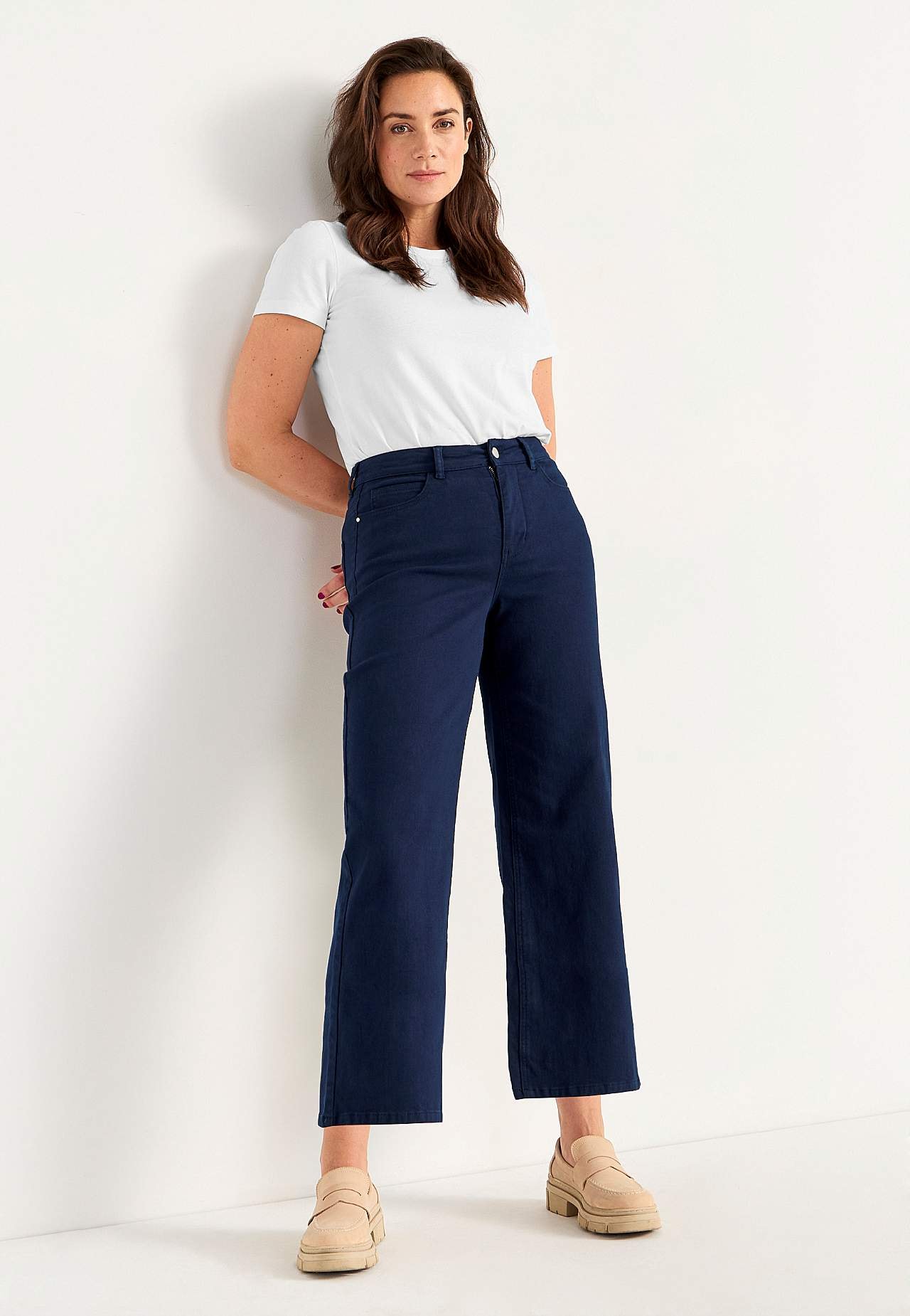 Elastische Knöcheljeans
