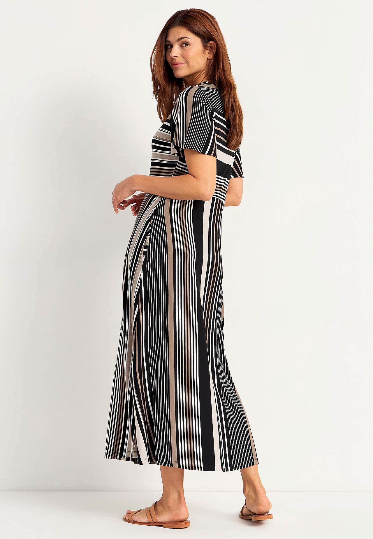 Gestreiftes Viskosekleid