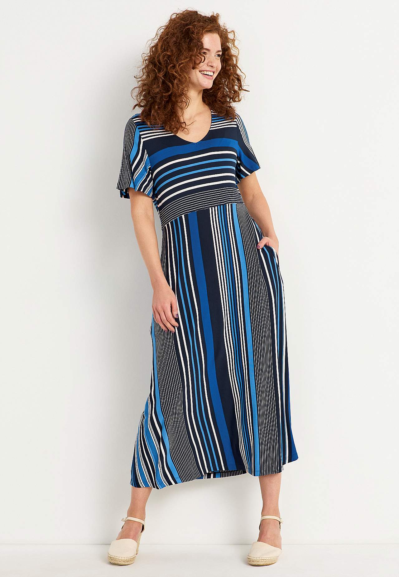 Gestreiftes Viskosekleid