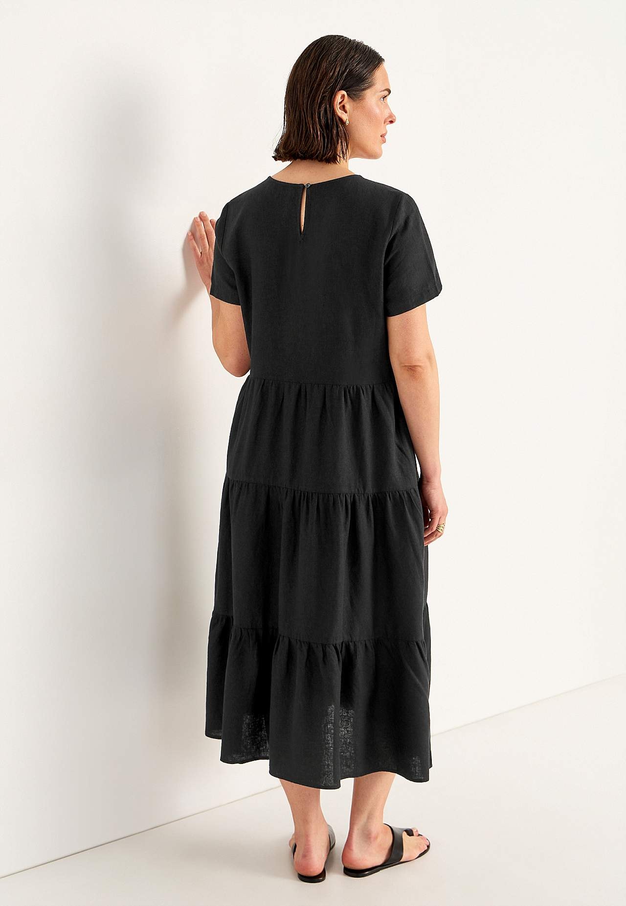 Leinenkleid mit Rüschenröcken