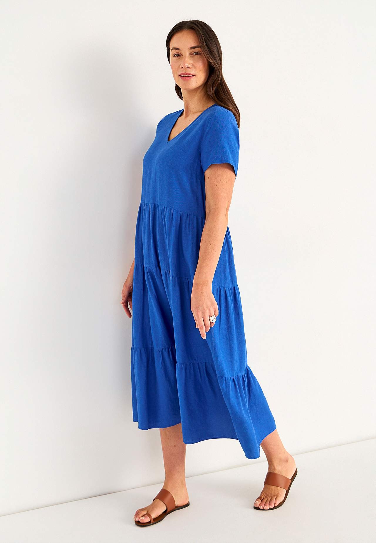 Leinenkleid mit Rüschenröcken