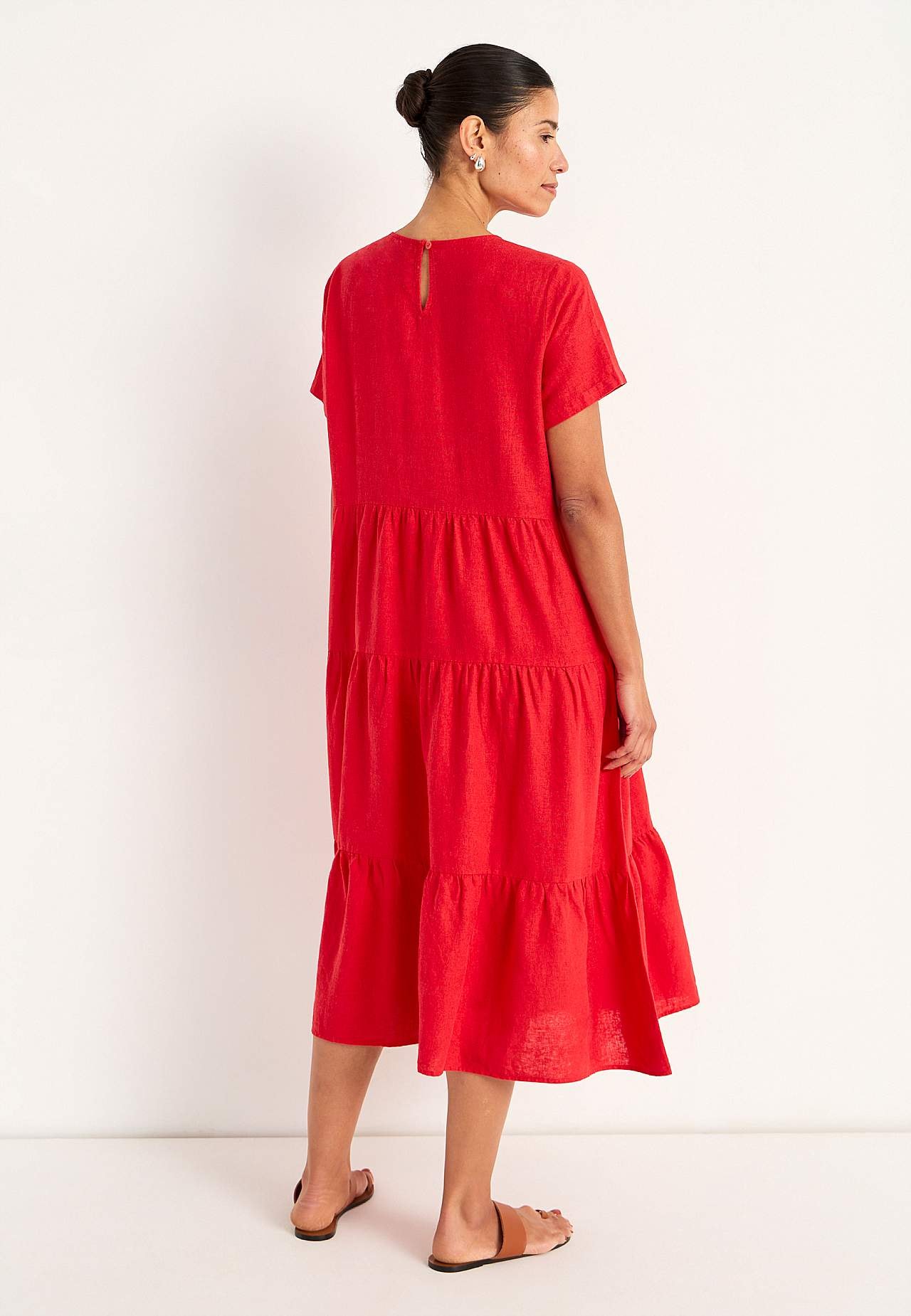 Leinenkleid mit Rüschenröcken