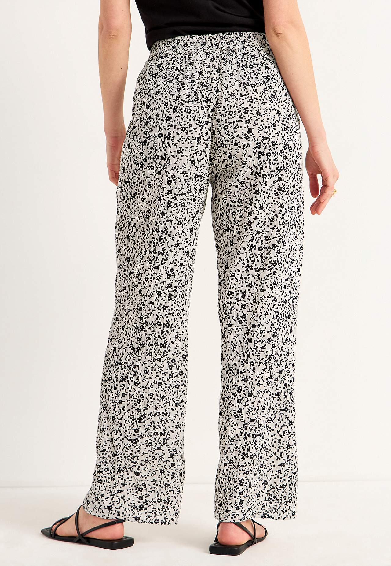Hose aus Krepp Mia