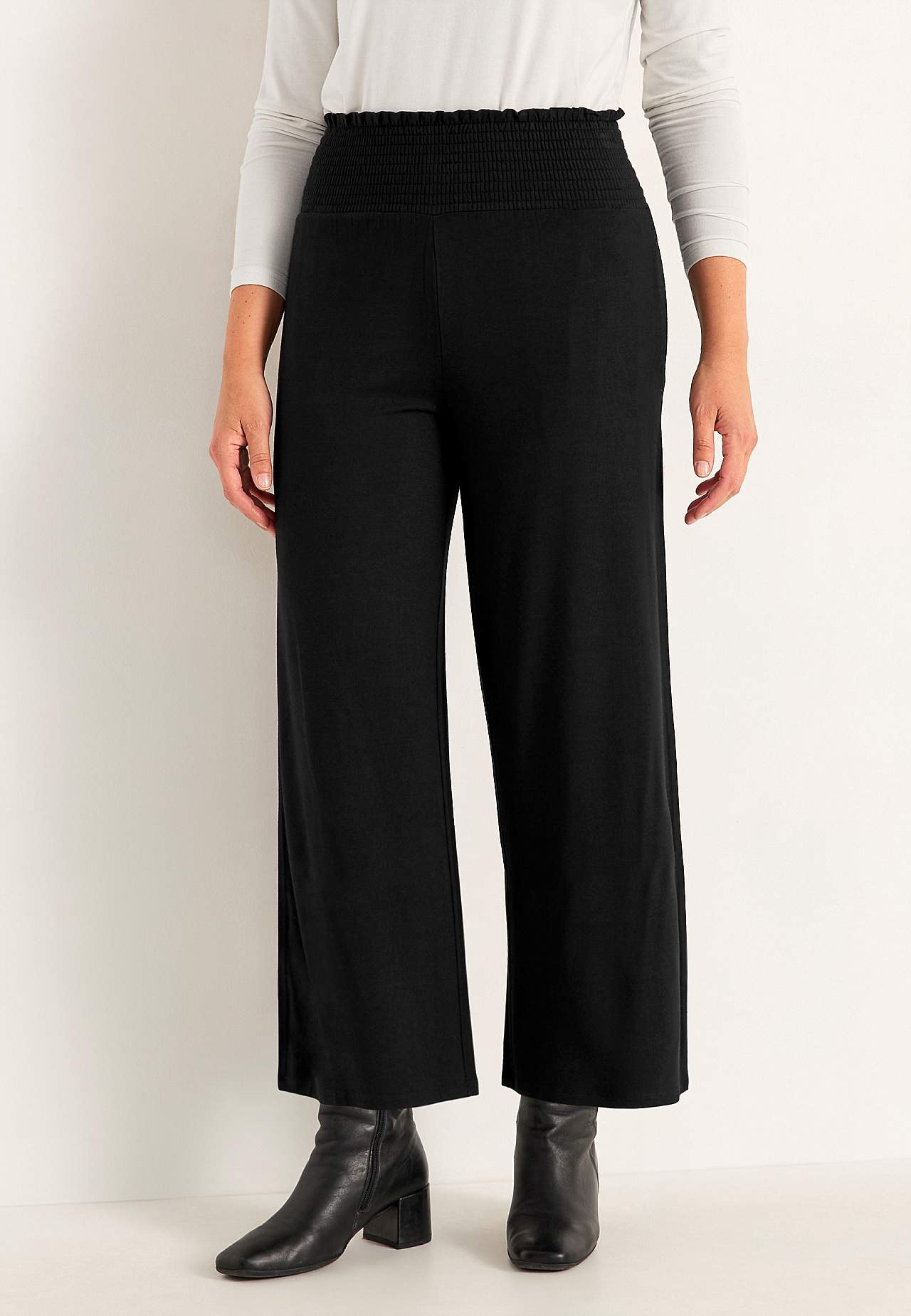 Weiche Jerseyhose mit gesmoktem elastischem Bund Liv