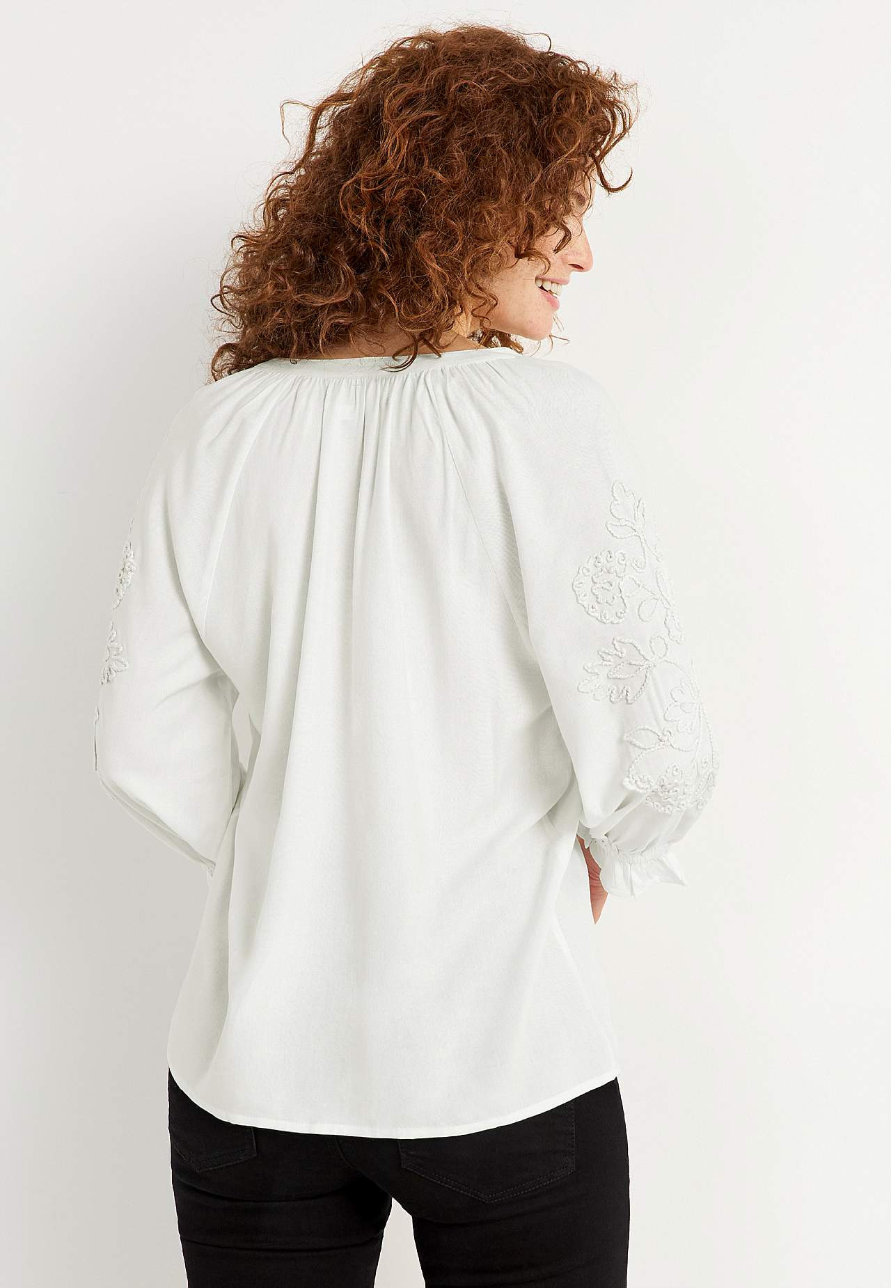 Bluse mit Stickerei