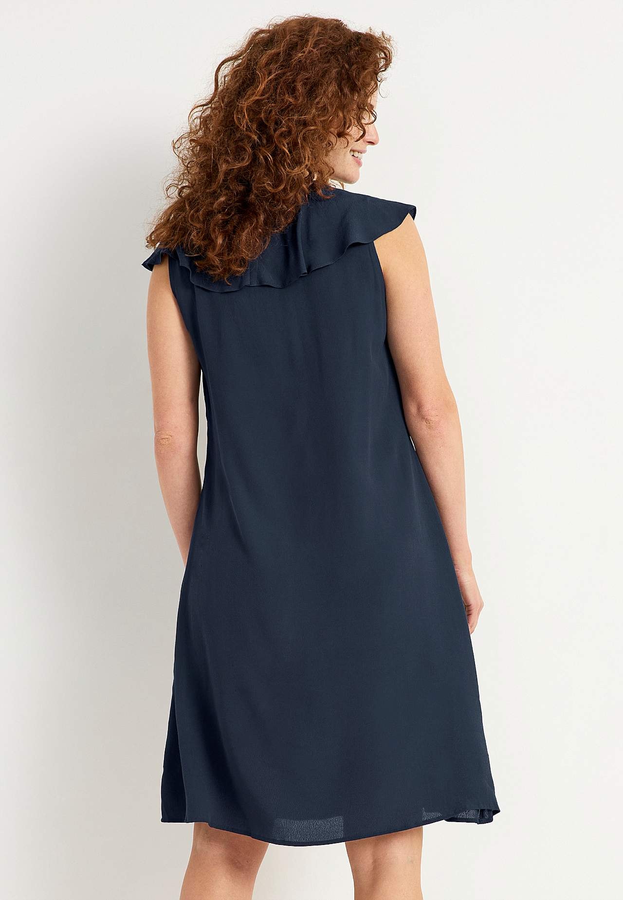Ärmelloses Kleid mit Volant