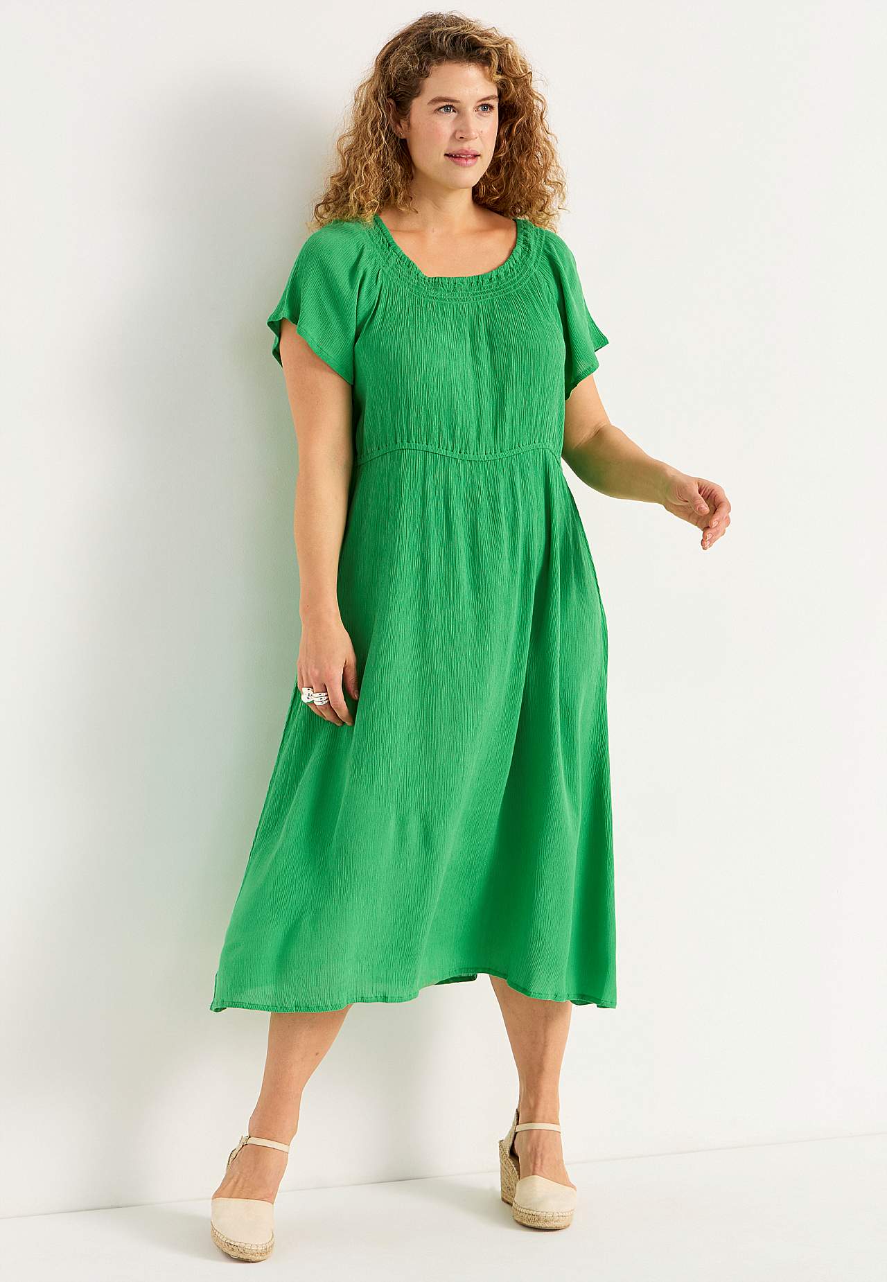 Kleid aus Viskose-Krepp Ally