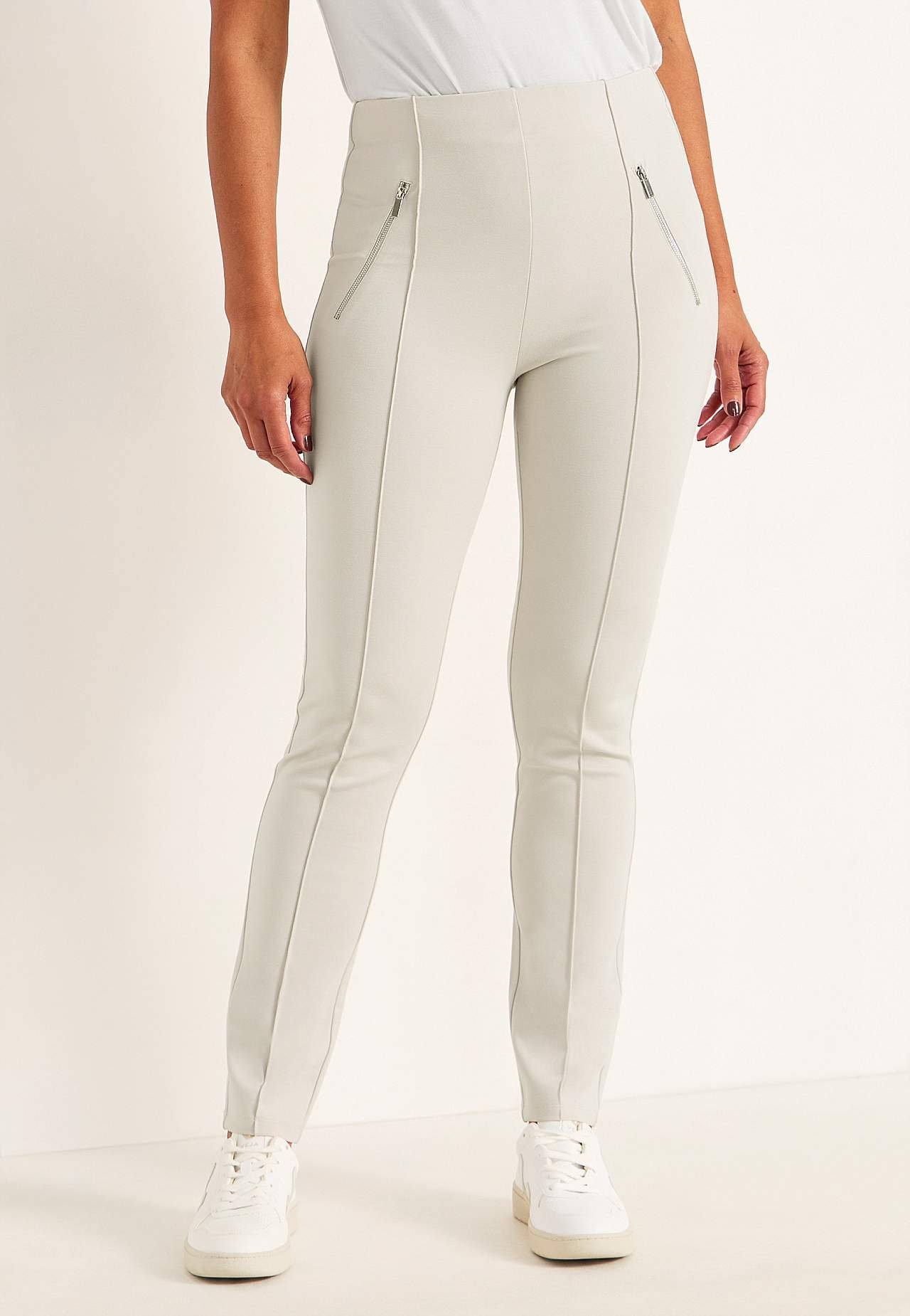 Jerseyhose mit genähten Knitterfalten