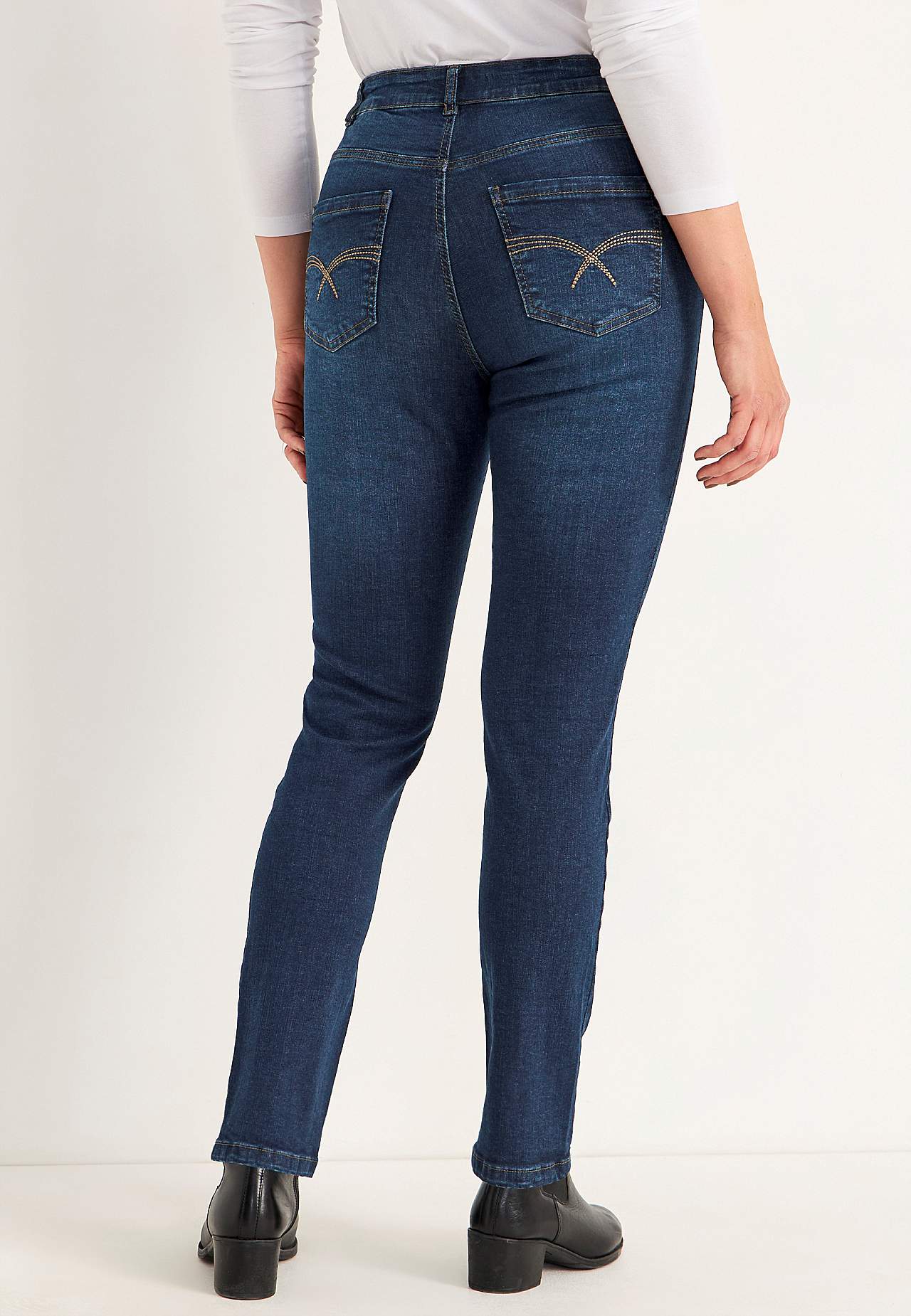 Jeans mit Gummiband an den Seiten