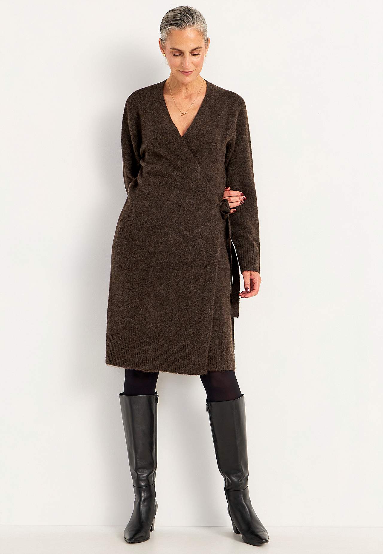 Gestricktes Kleid mit Wickel-Design