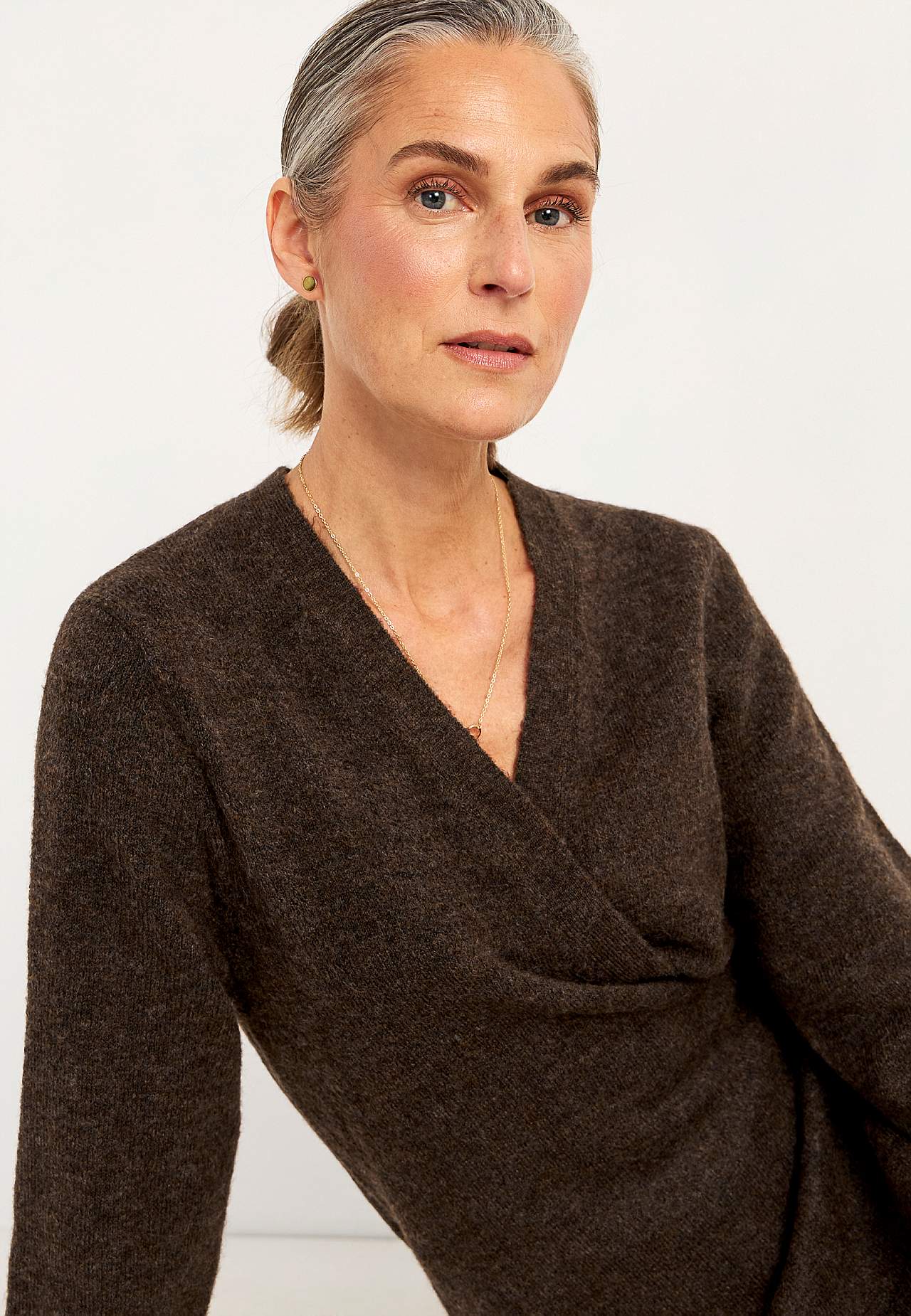 Gestricktes Kleid mit Wickel-Design
