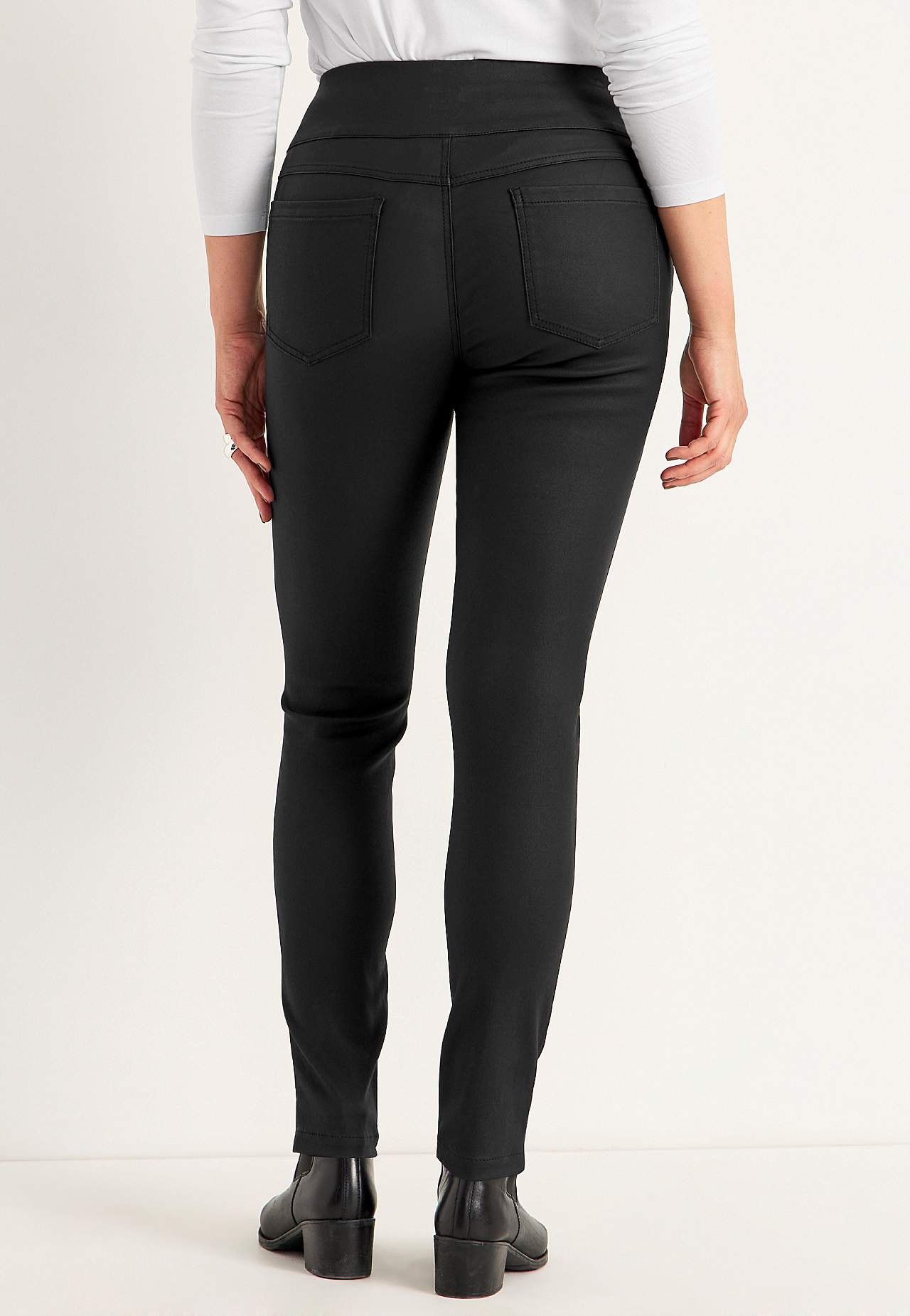 Beschichtete Jeggings mit schmalen Beinen