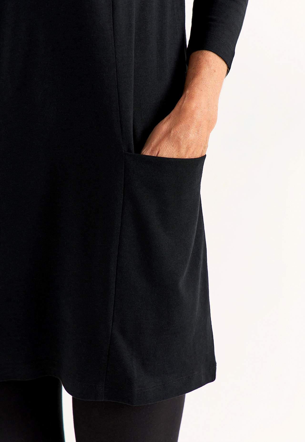 Jersey-Tunika mit Taschen und einem V-Ausschnitt