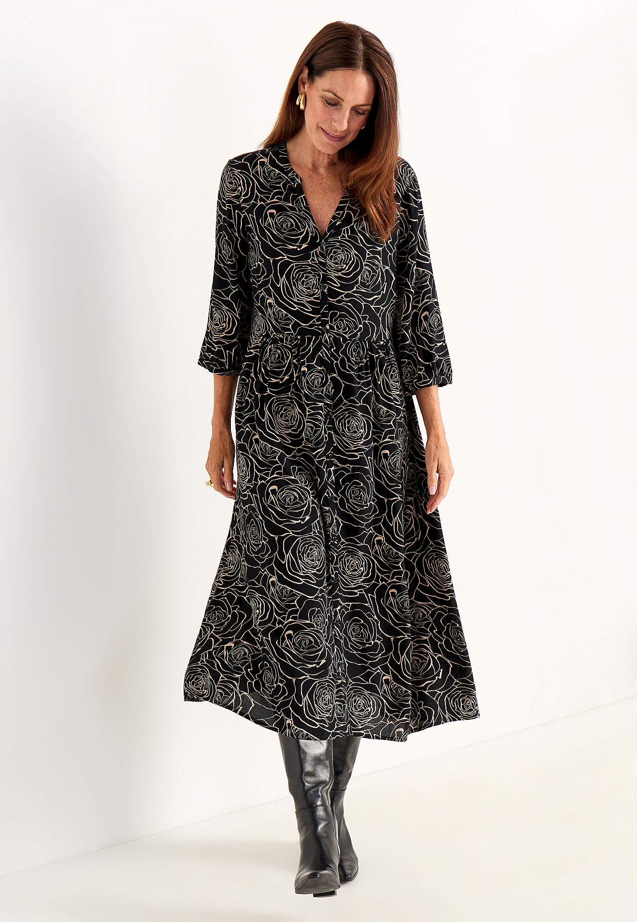 Kleid aus Viskose mit einem Blumen-Muster