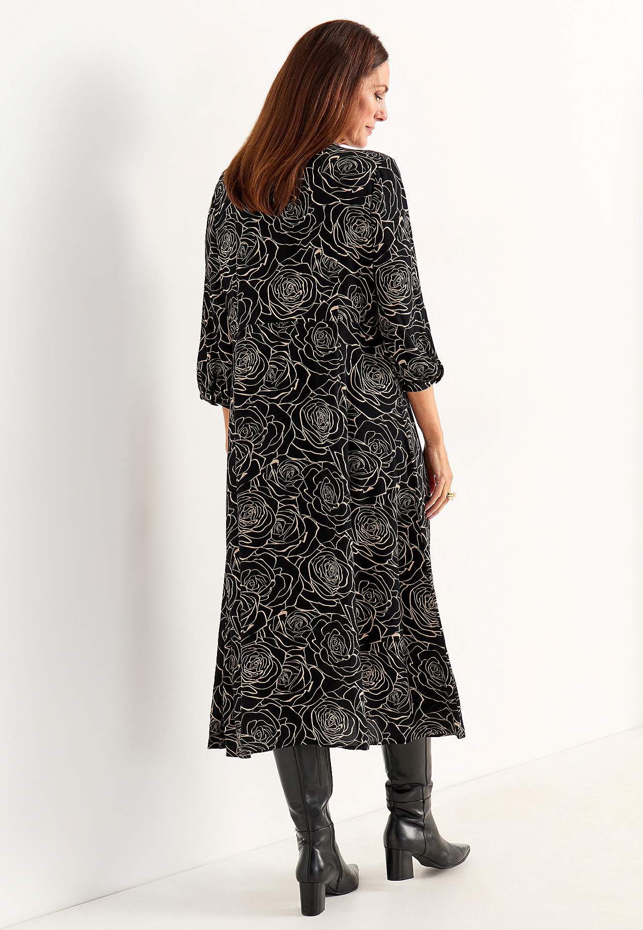 Kleid aus Viskose mit einem Blumen-Muster